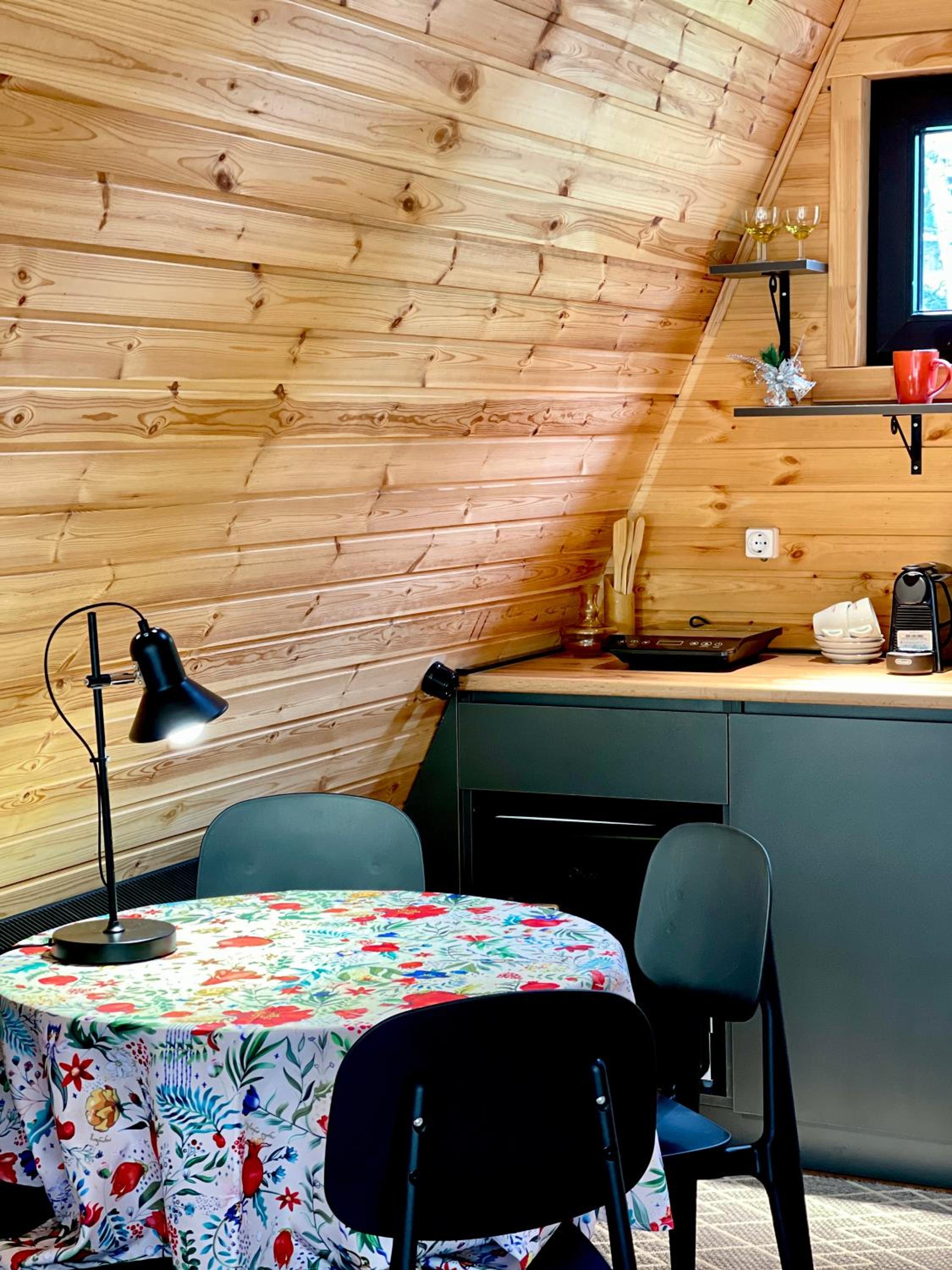 Kuro cottage- A frame