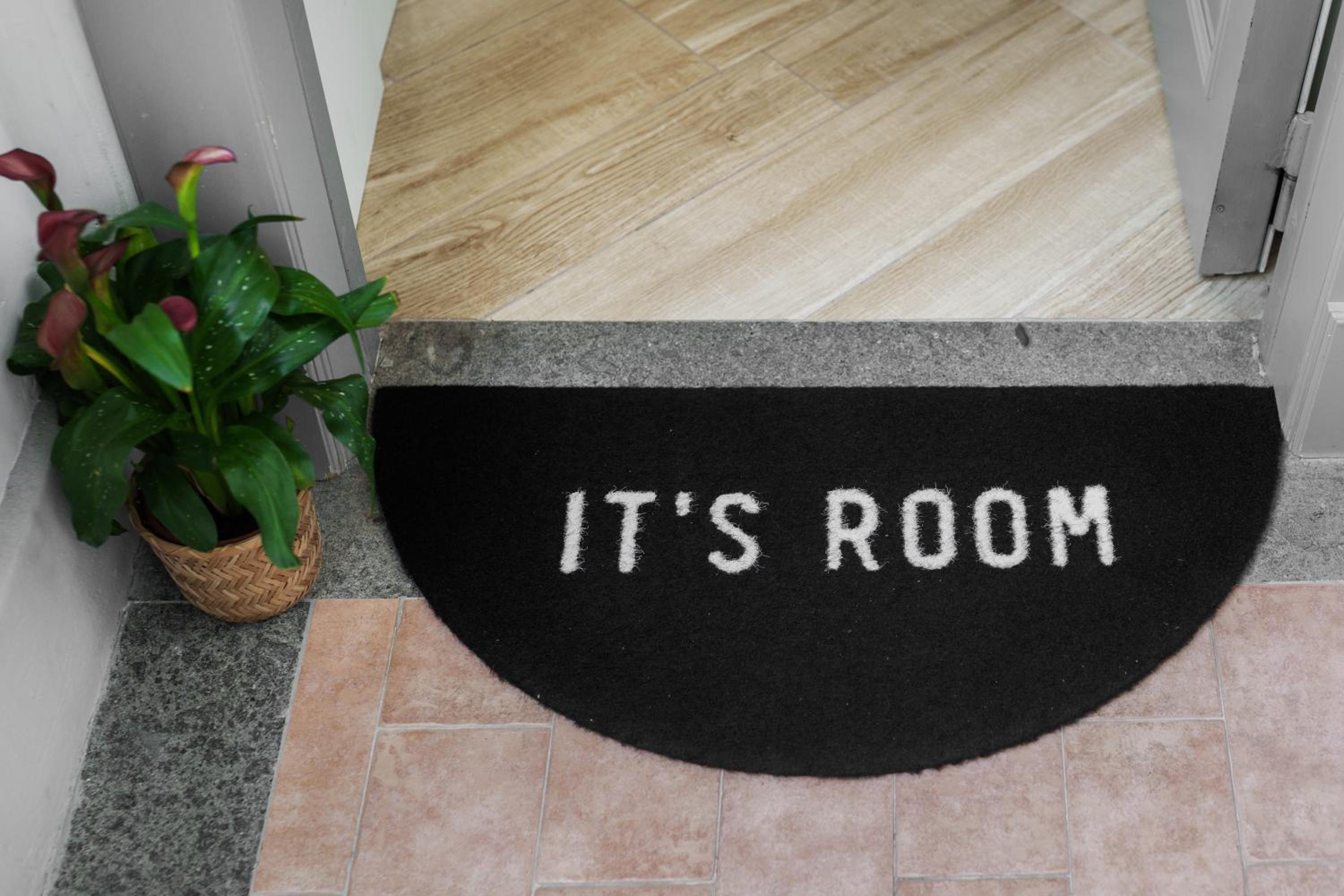 It's Room Naples