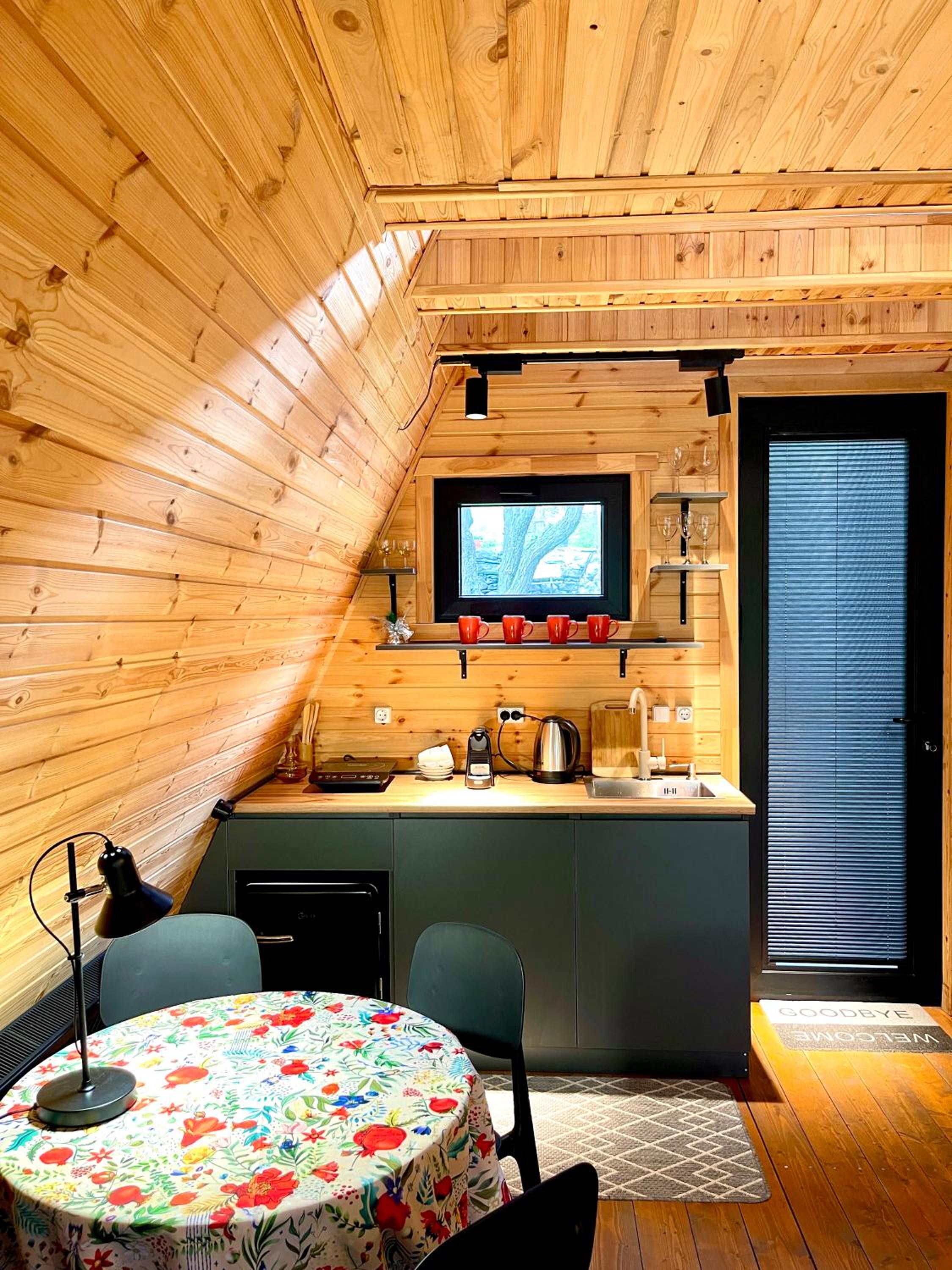 Kuro cottage- A frame