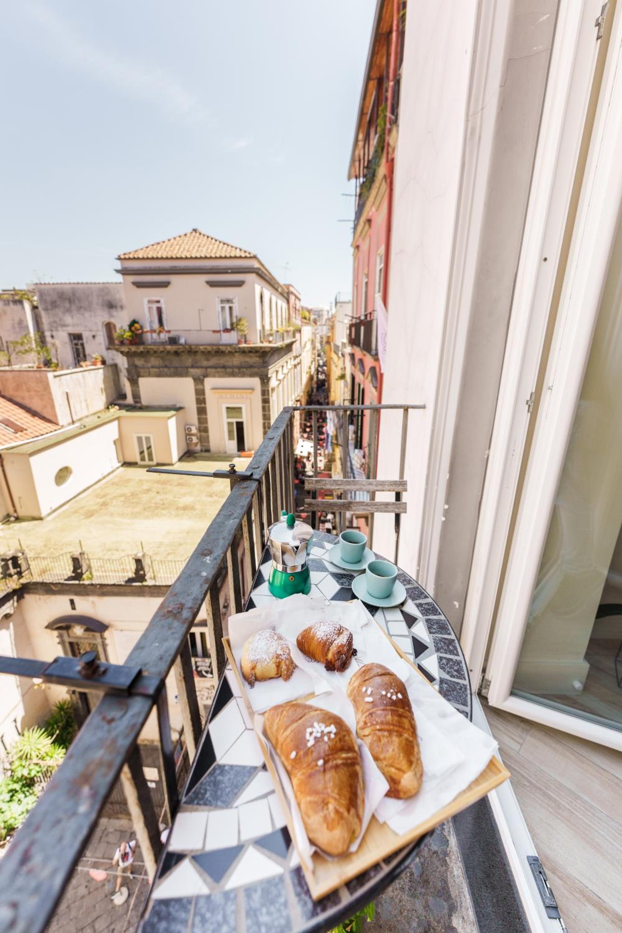 It's Room Naples