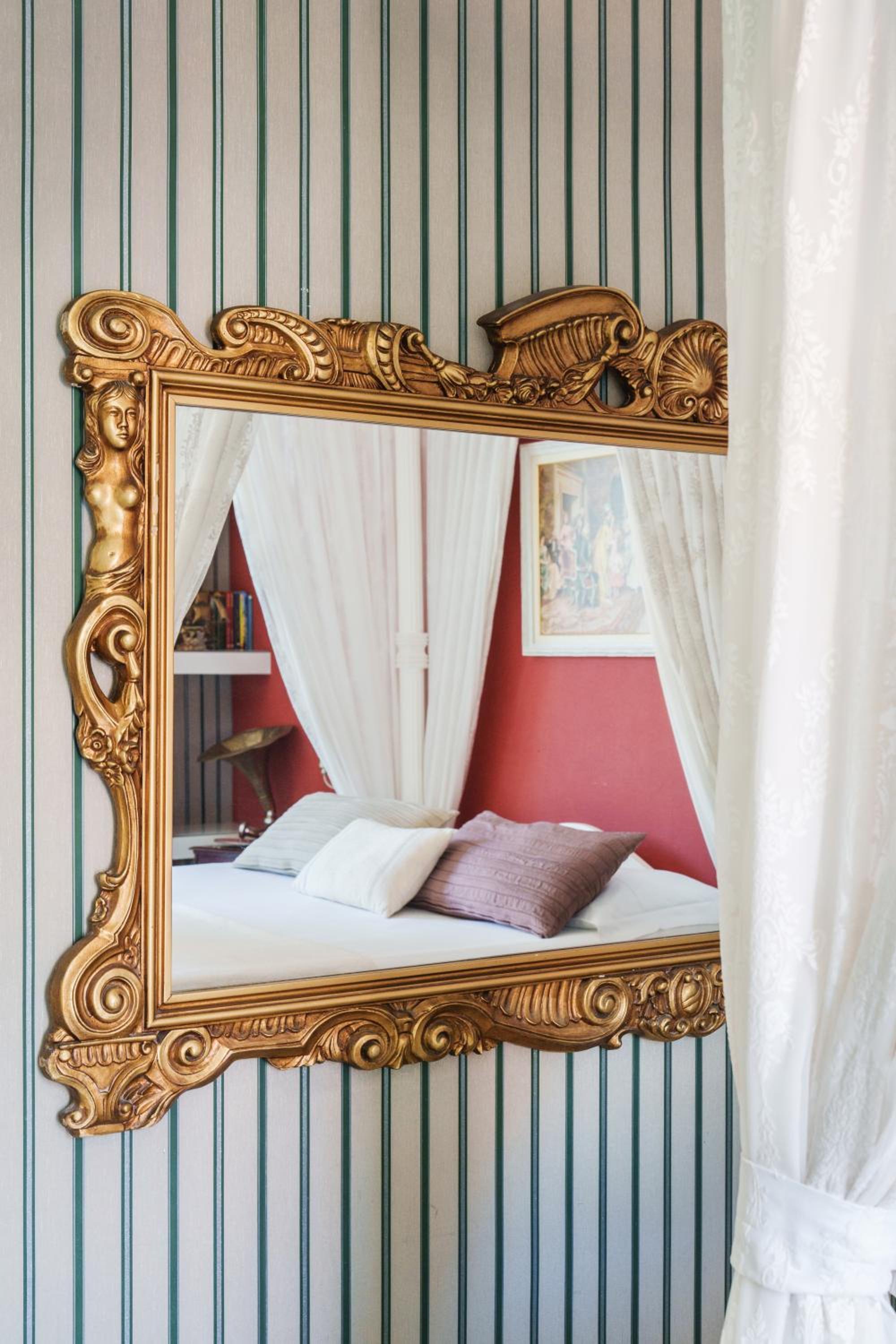 It's Room Naples