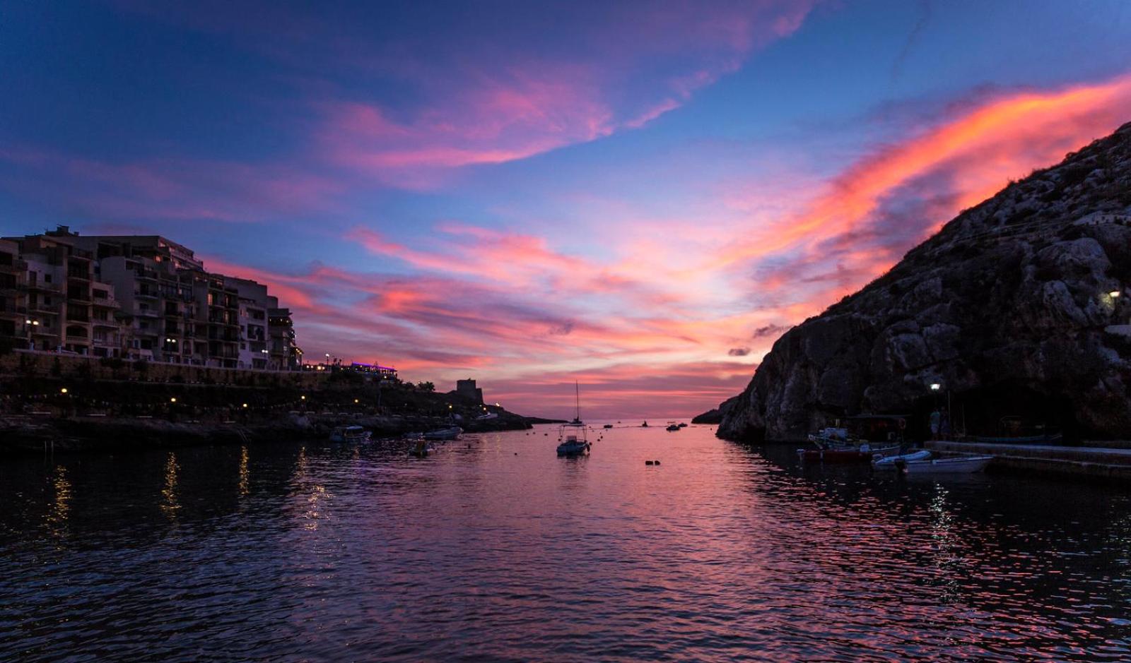 Modern SeaView Xlendi Apartment