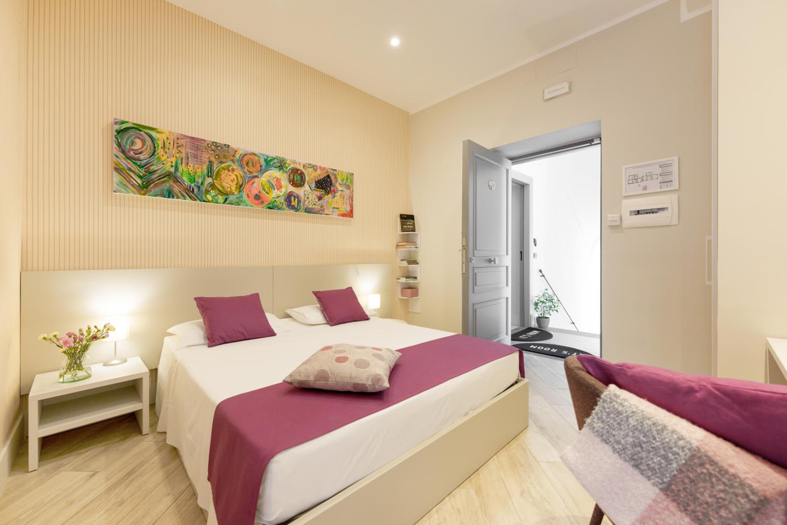 It's Room Naples