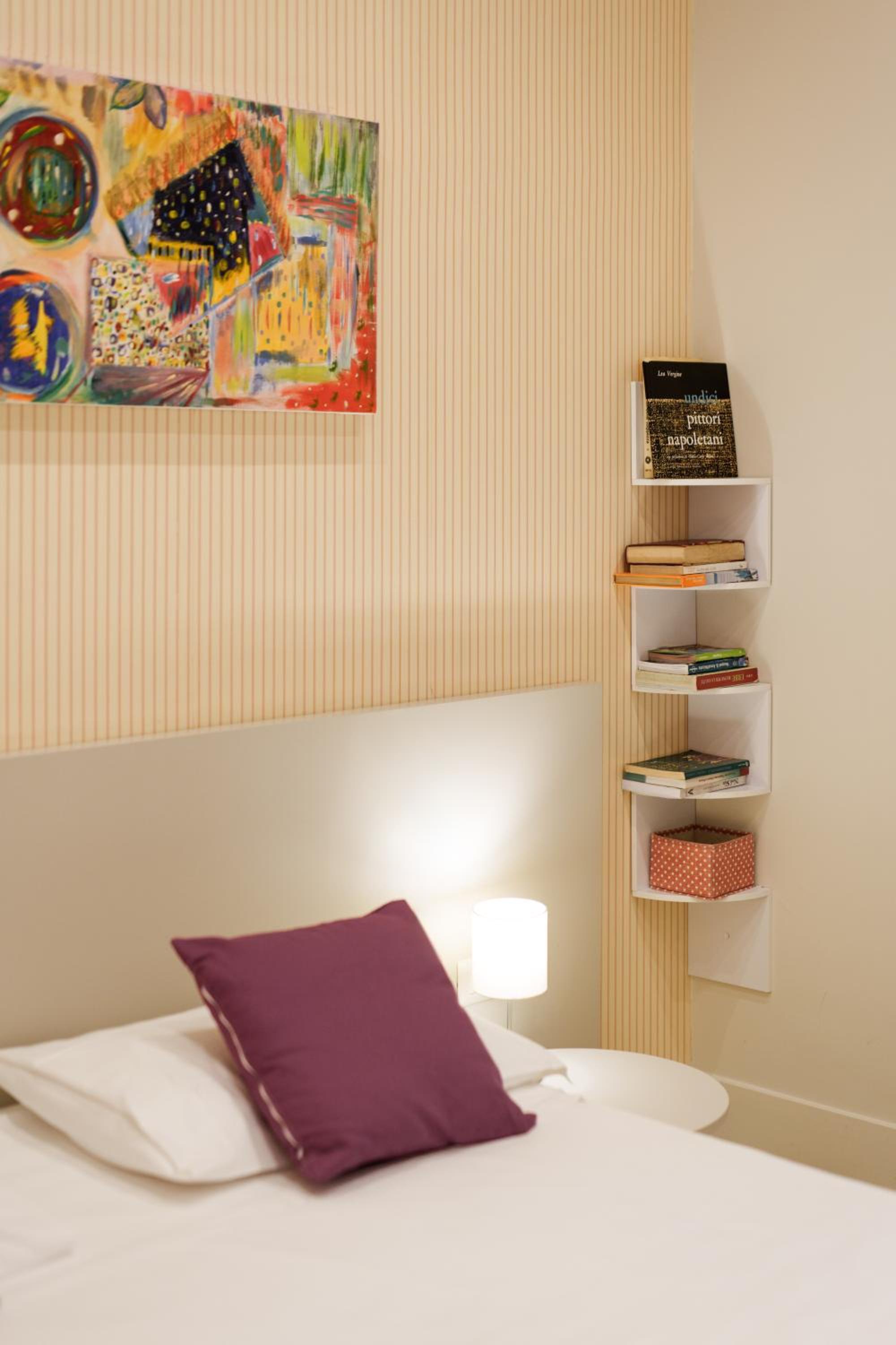 It's Room Naples