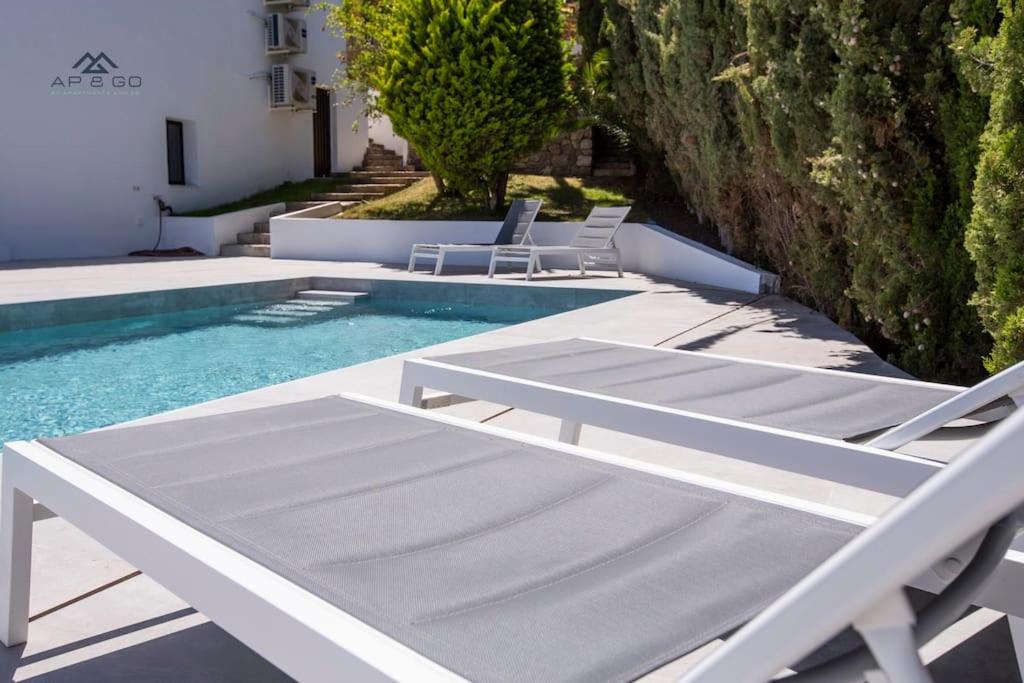 Luxury Designer Villa & Pool view 2
