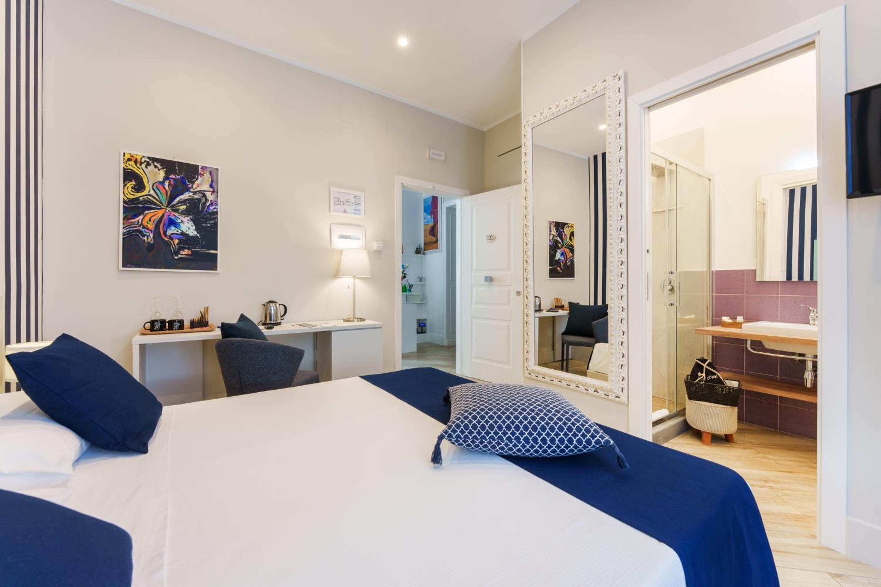 It's Room Naples