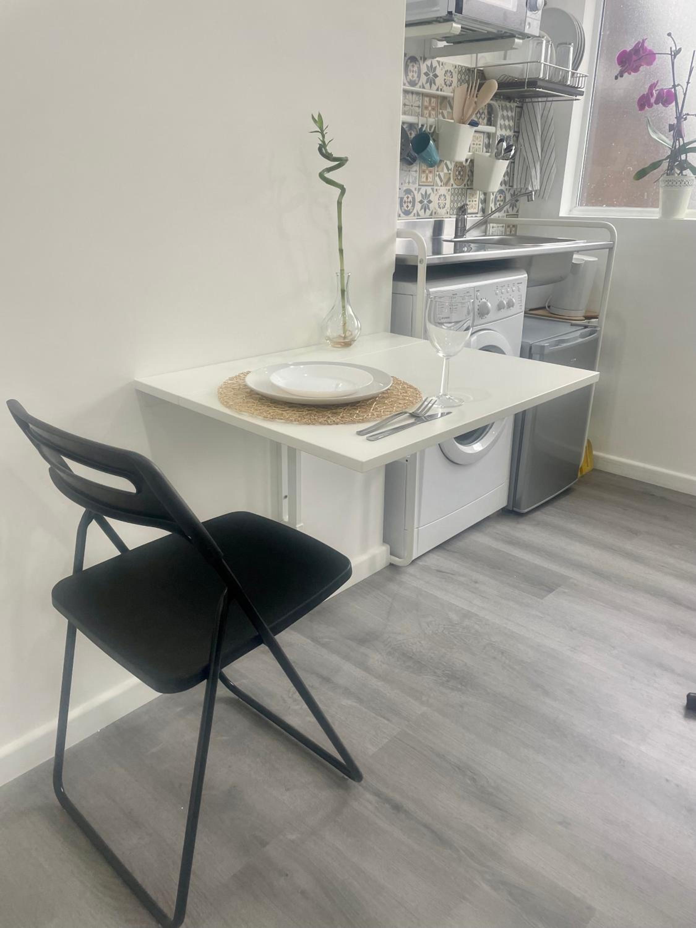 Self-contained studio & kitchen, fotografía 3