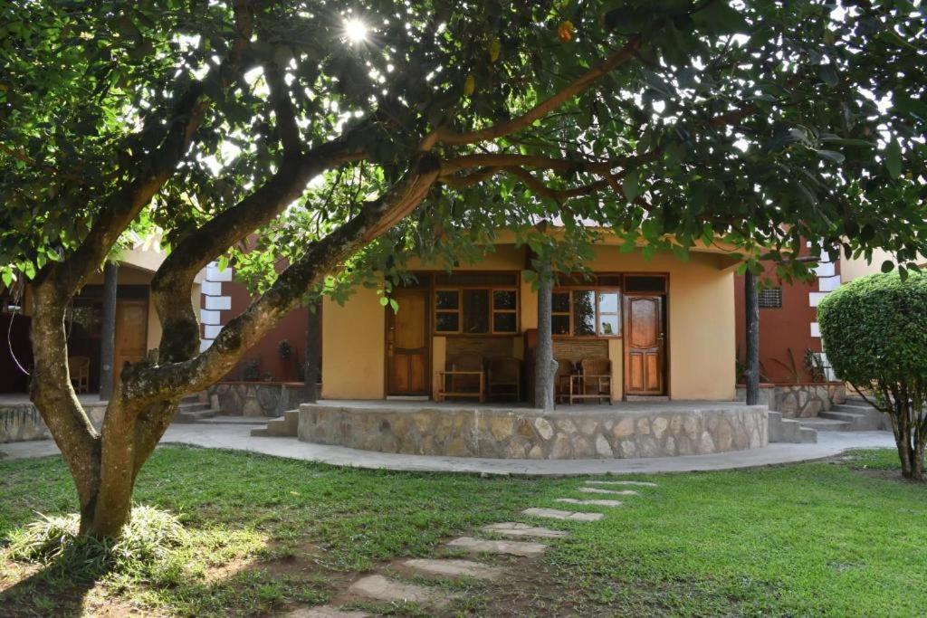 Secrets Guest House Entebbe
