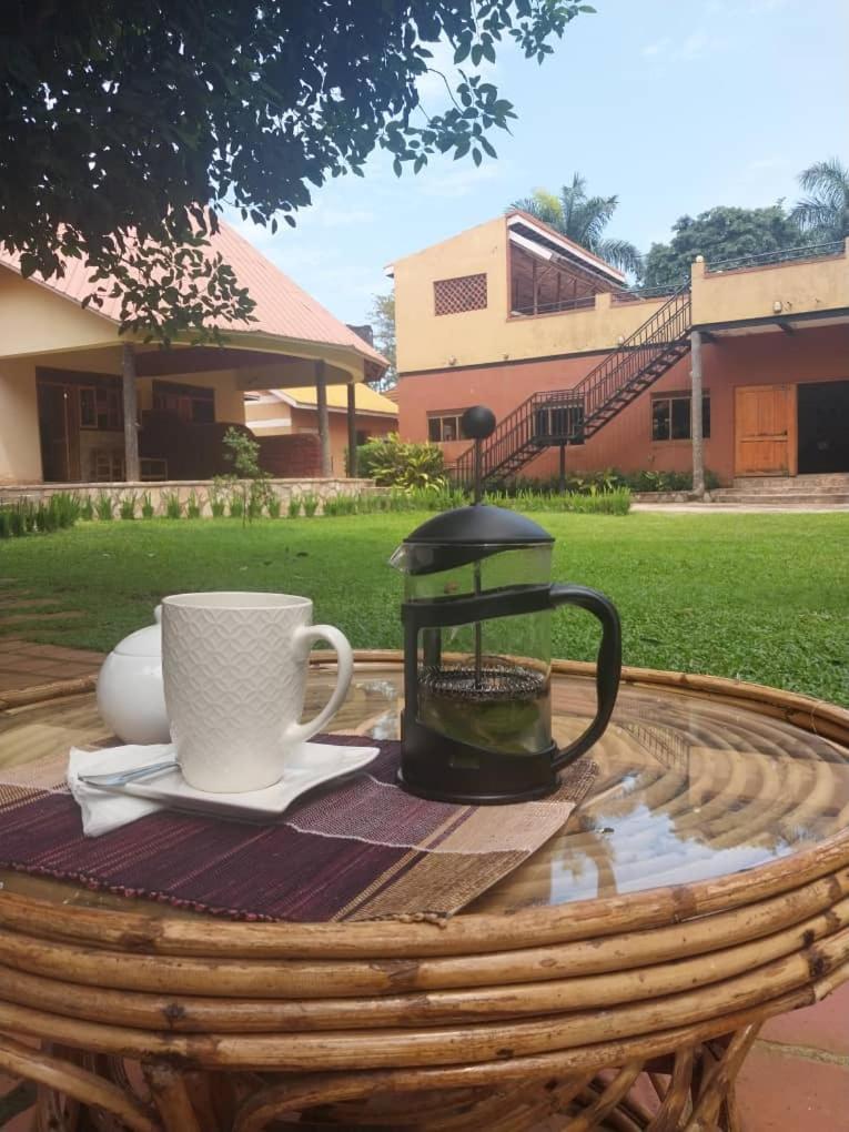Secrets Guest House Entebbe