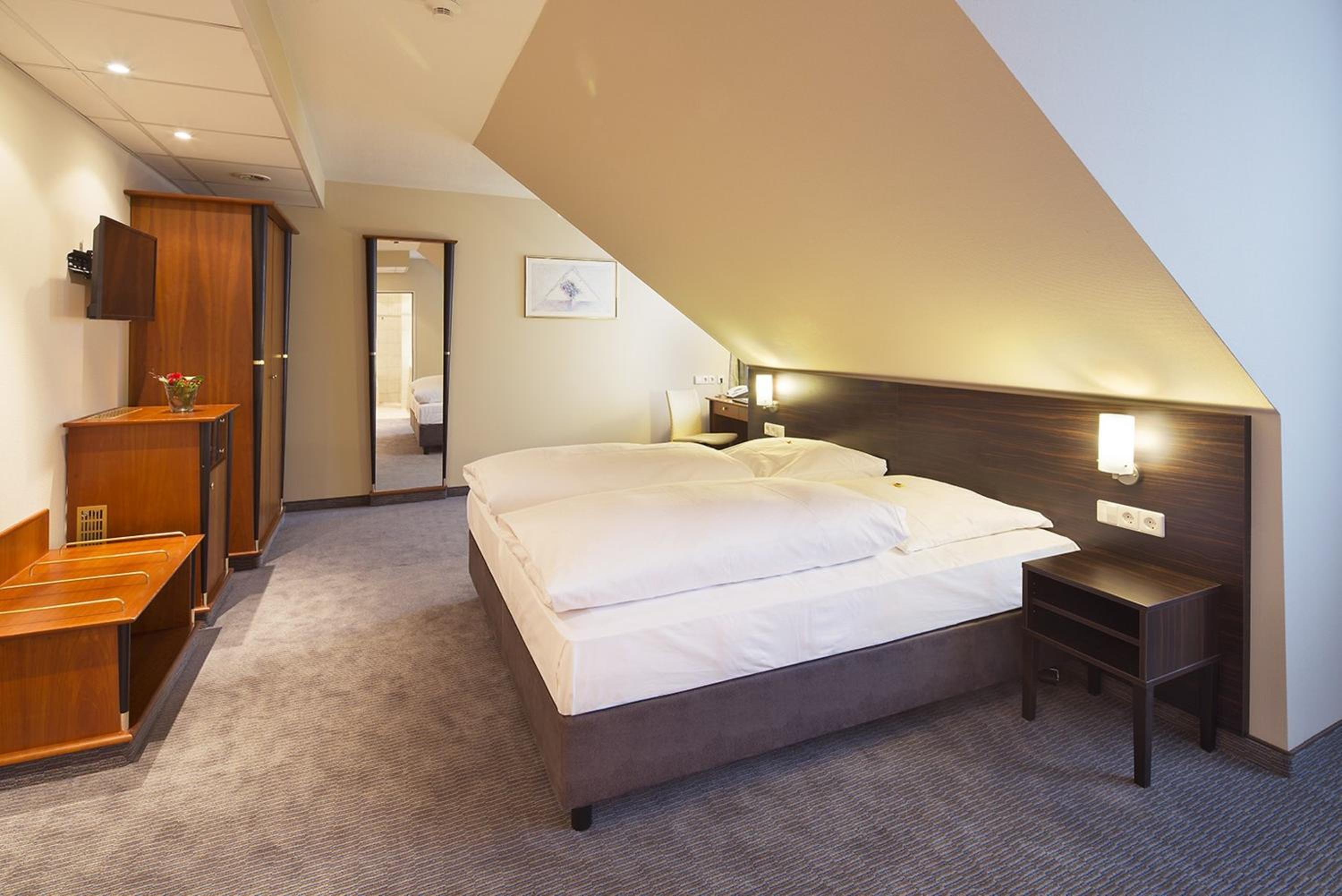 Sindelfingen Vacations - Erikson Hotel - Property Image 3