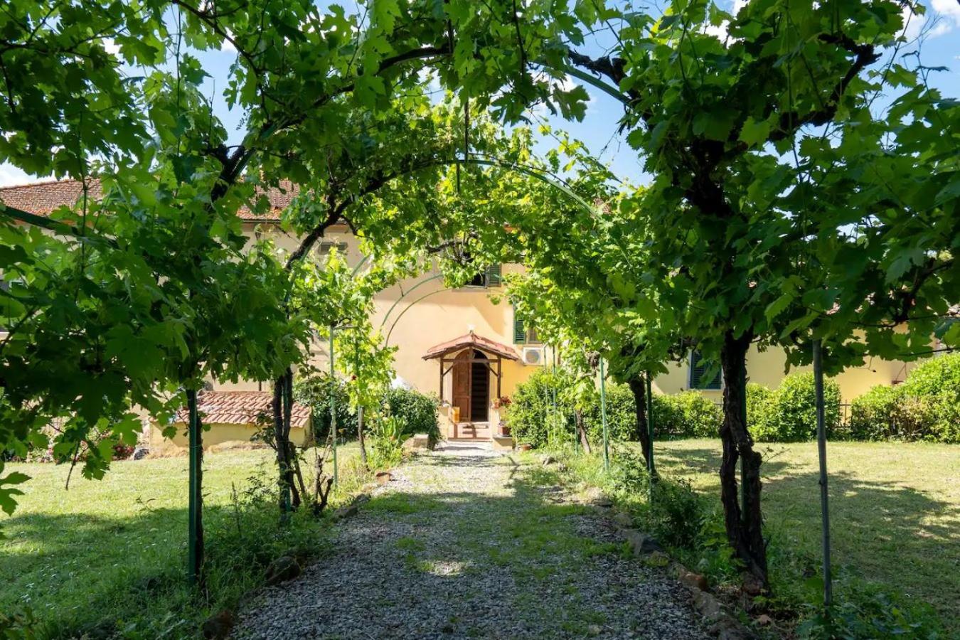 villa badia a ruoti La Casina di Tina