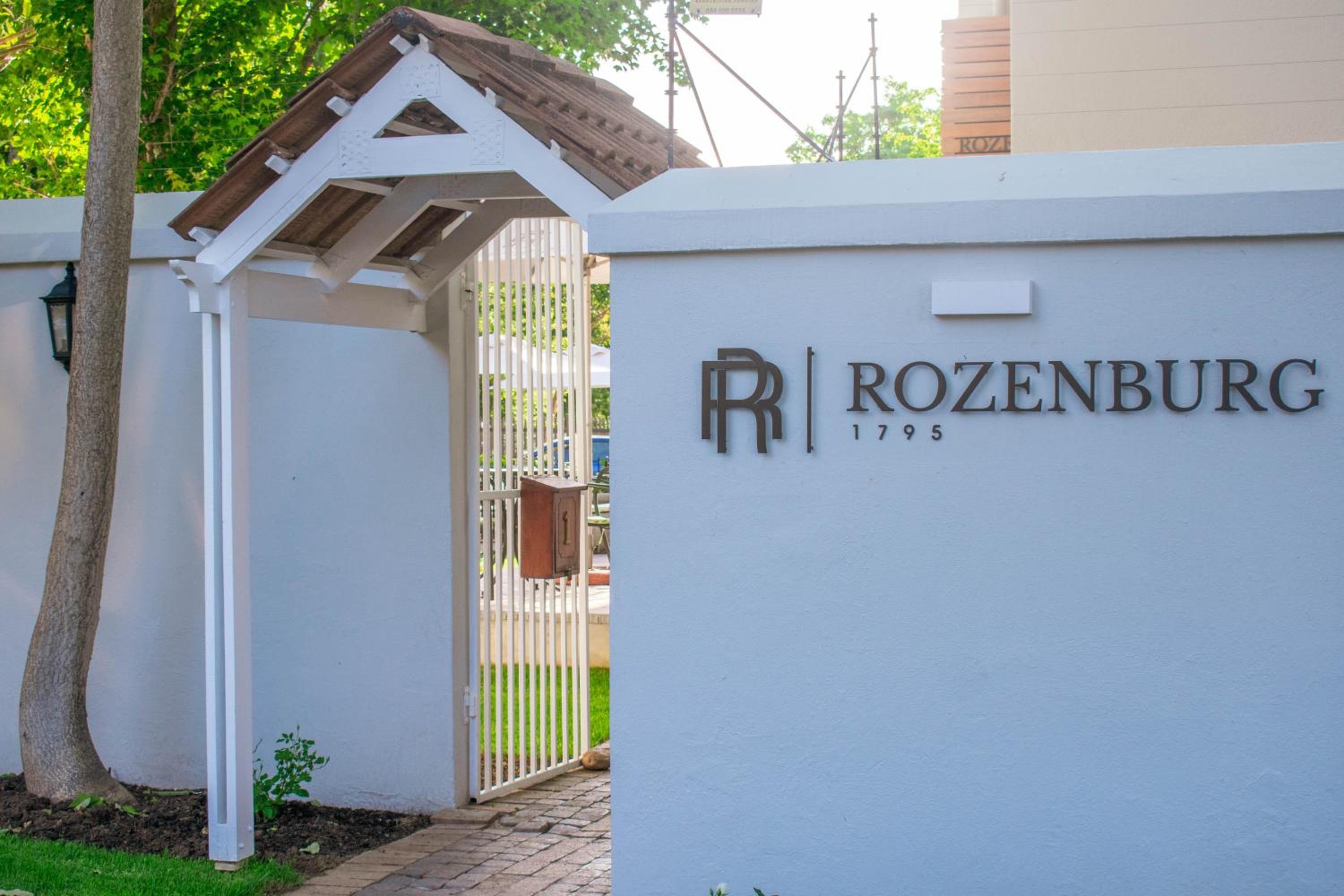 Rozenburg Guest House