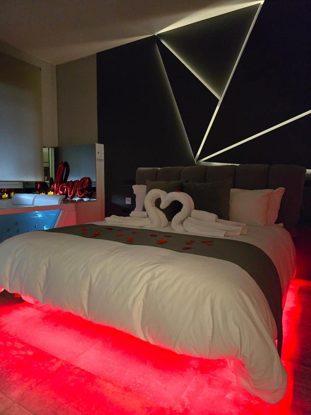 HeySuite - Luxury House - ROMA Trastevere photo 3