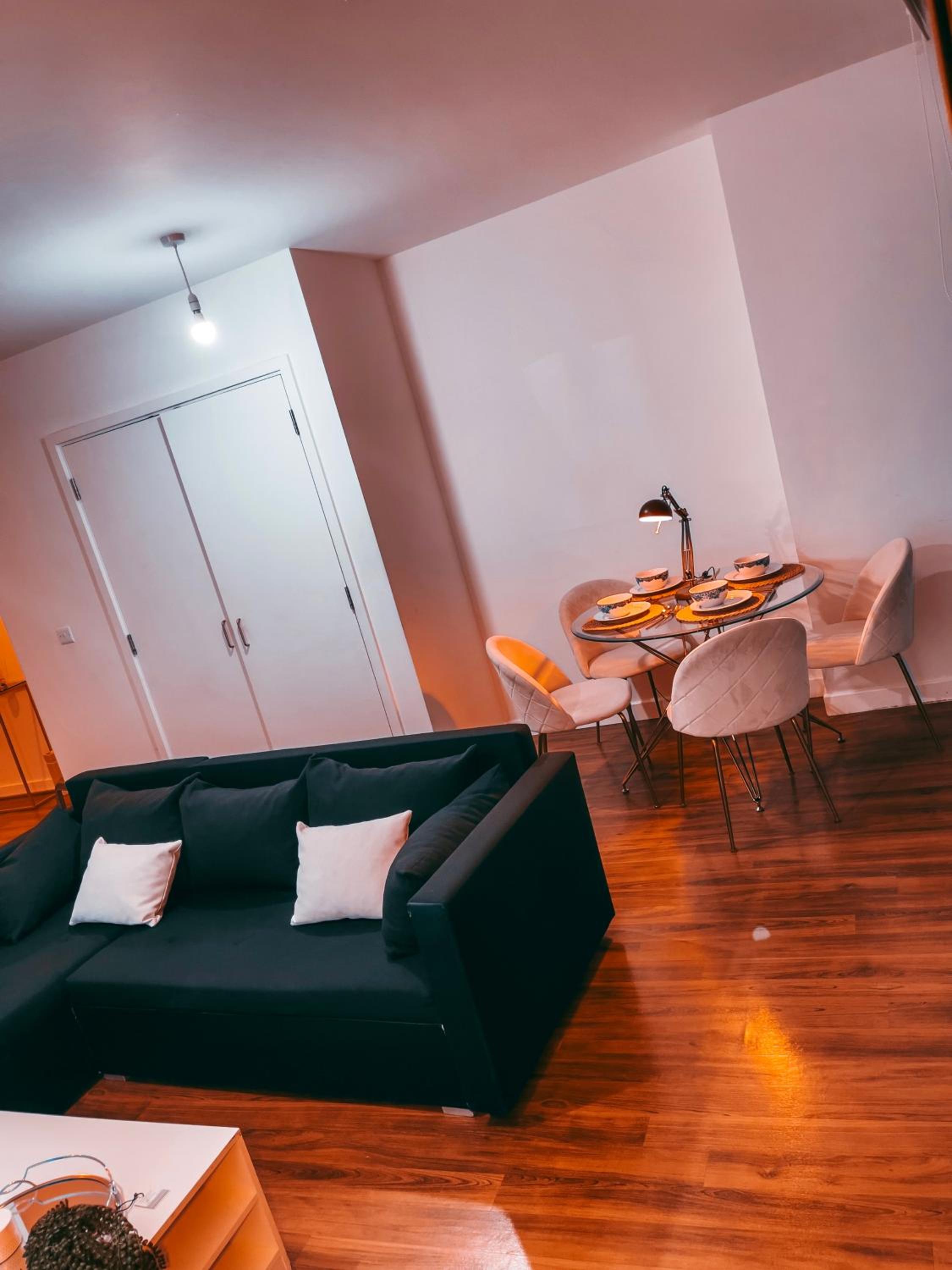 Cozy Apartment At The 02 Arena