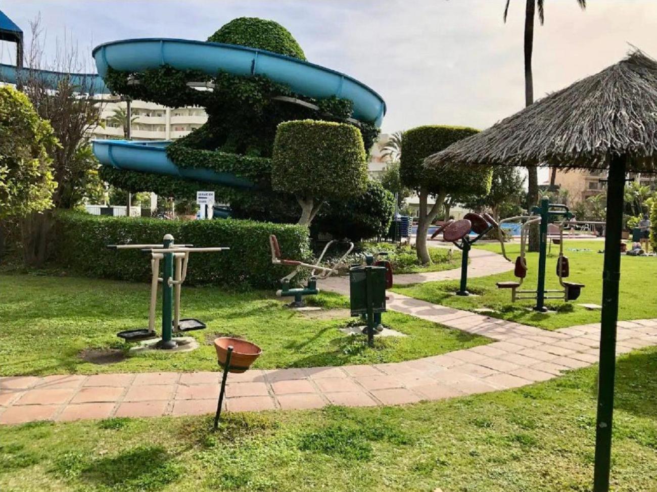 Modern Studio Garden View Benalbeach