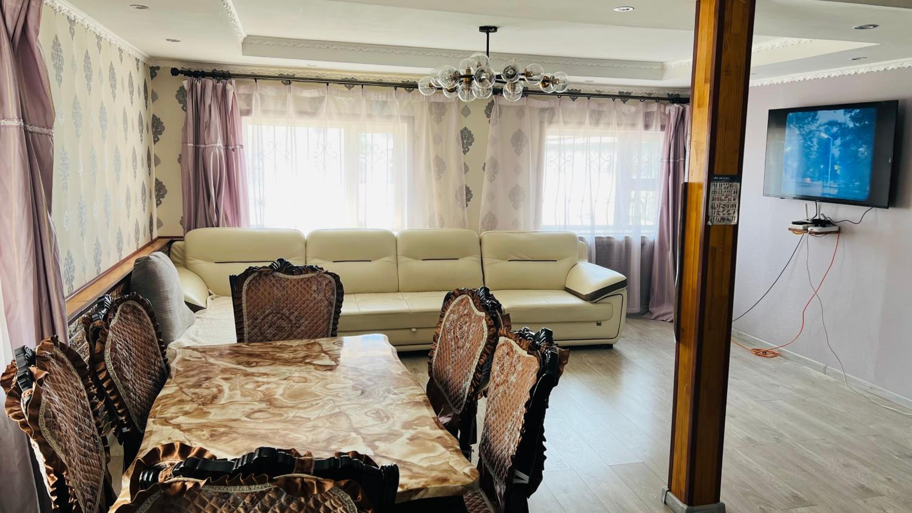 Ayanchin Guest House