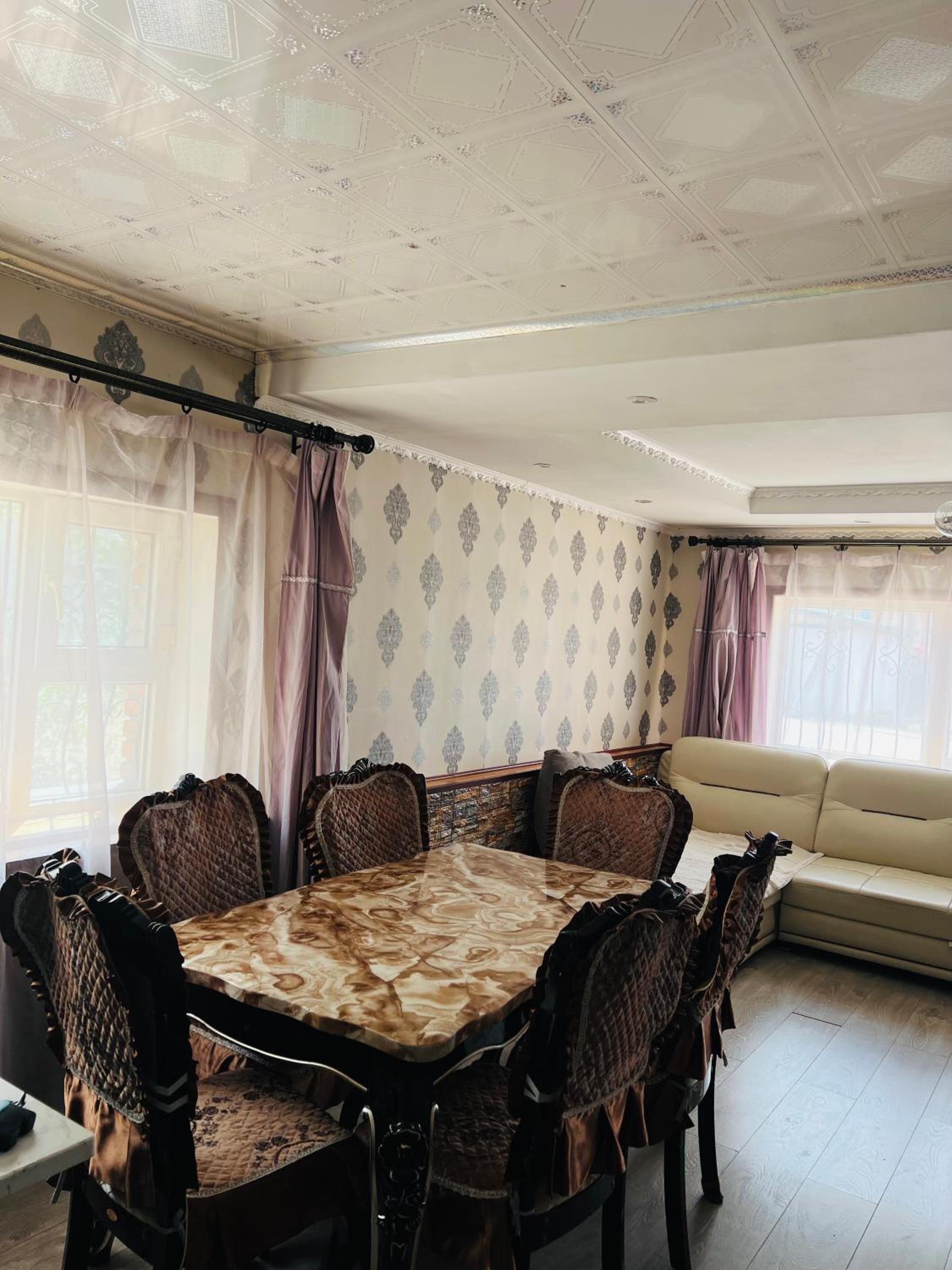 Ayanchin Guest House