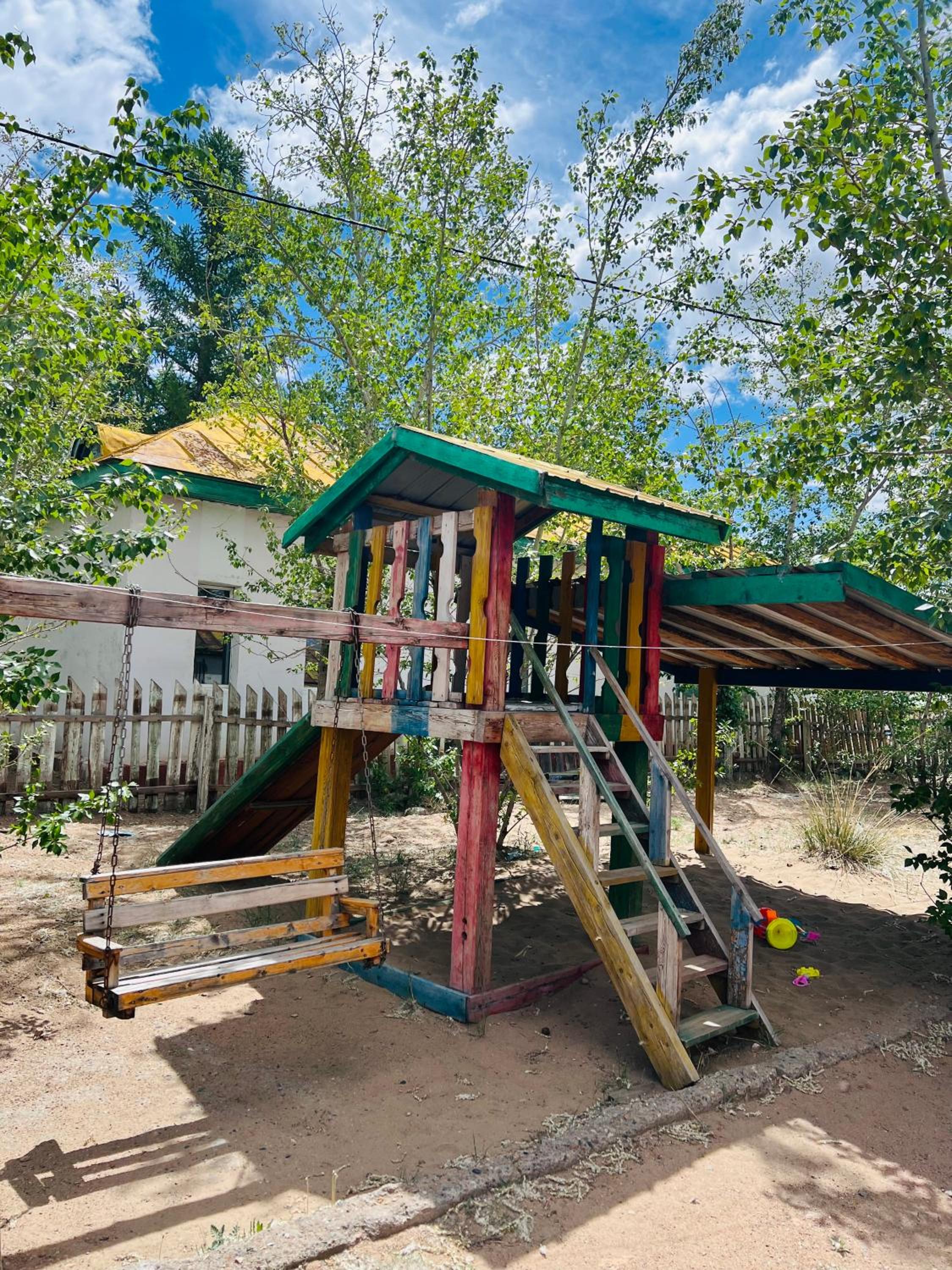 Ayanchin Guest House