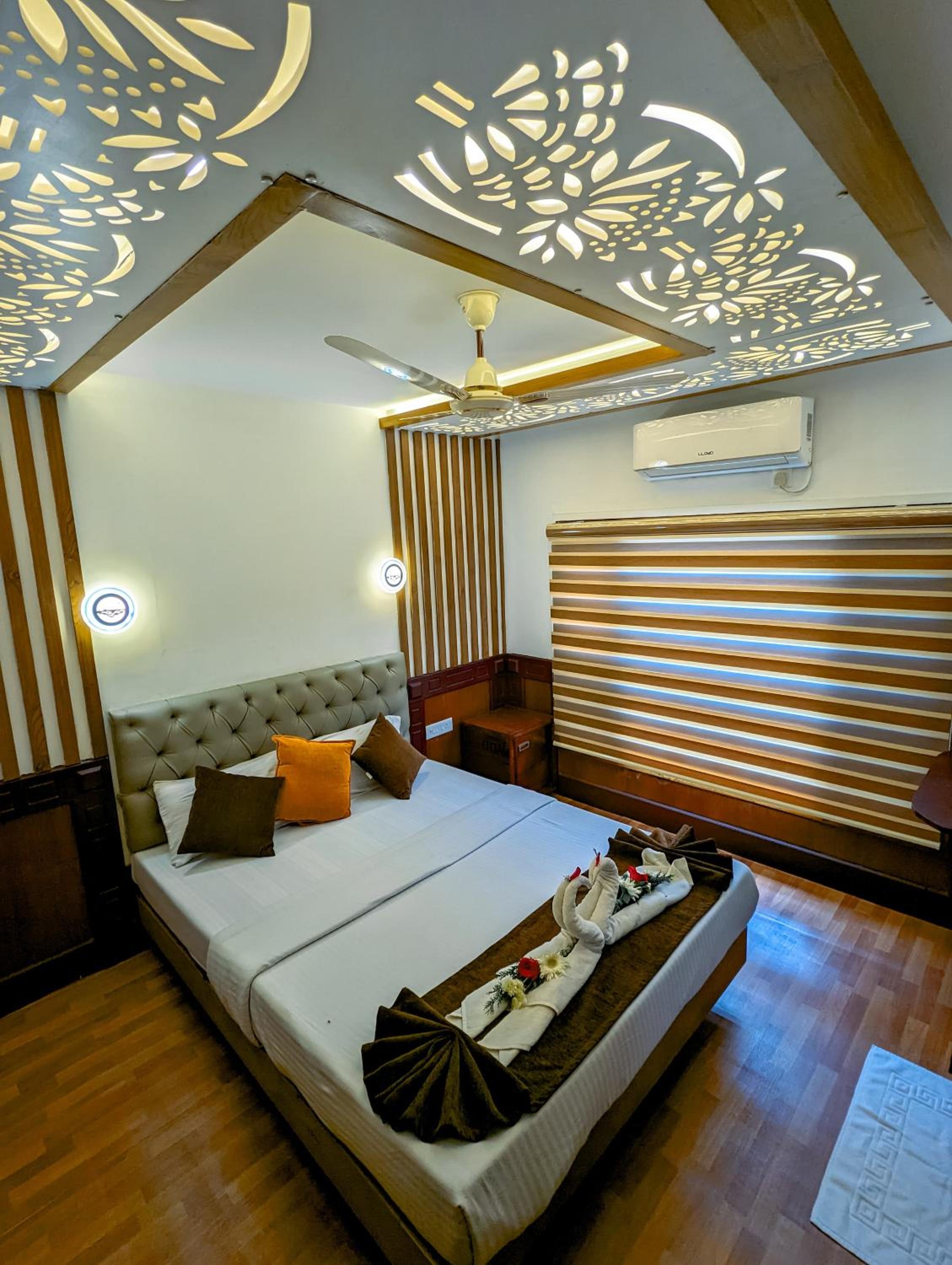 Grand villa Luxuary Houseboat