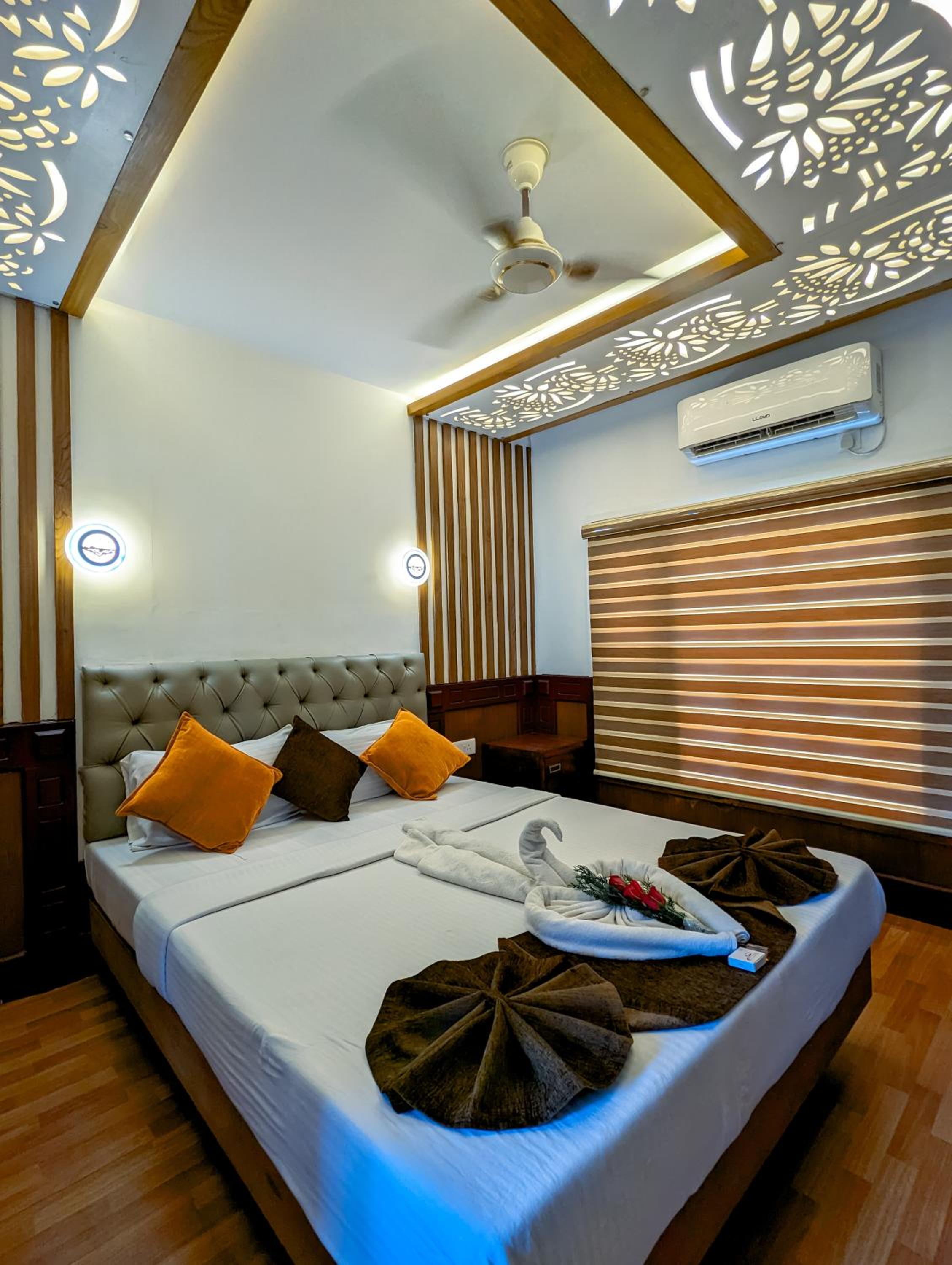 Grand villa Luxuary Houseboat