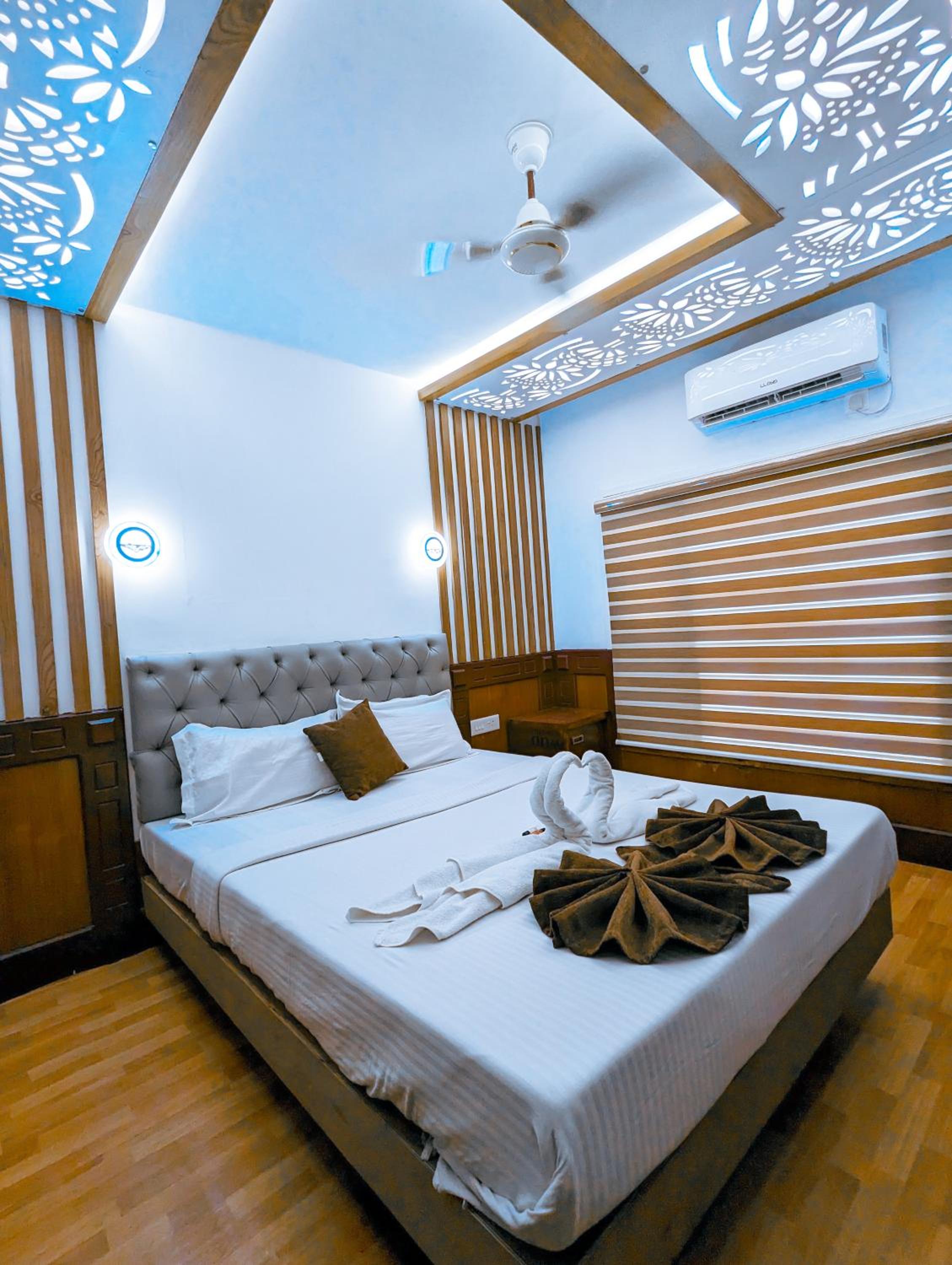 Grand villa Luxuary Houseboat