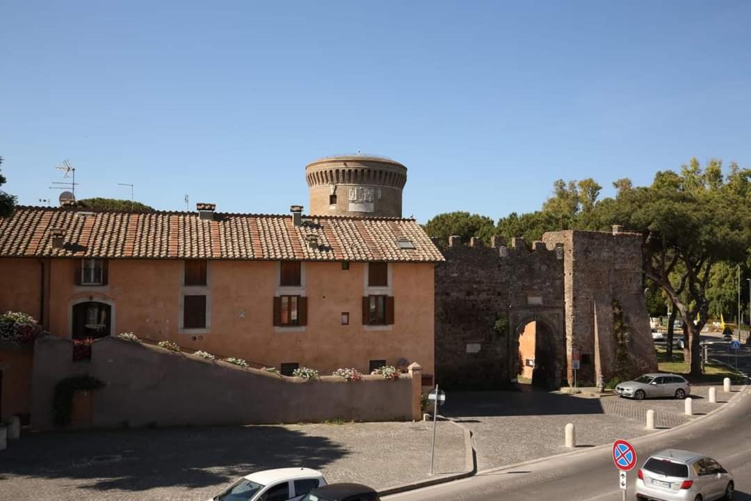 Airport FCO, Ostia antica - Livio's home view 4