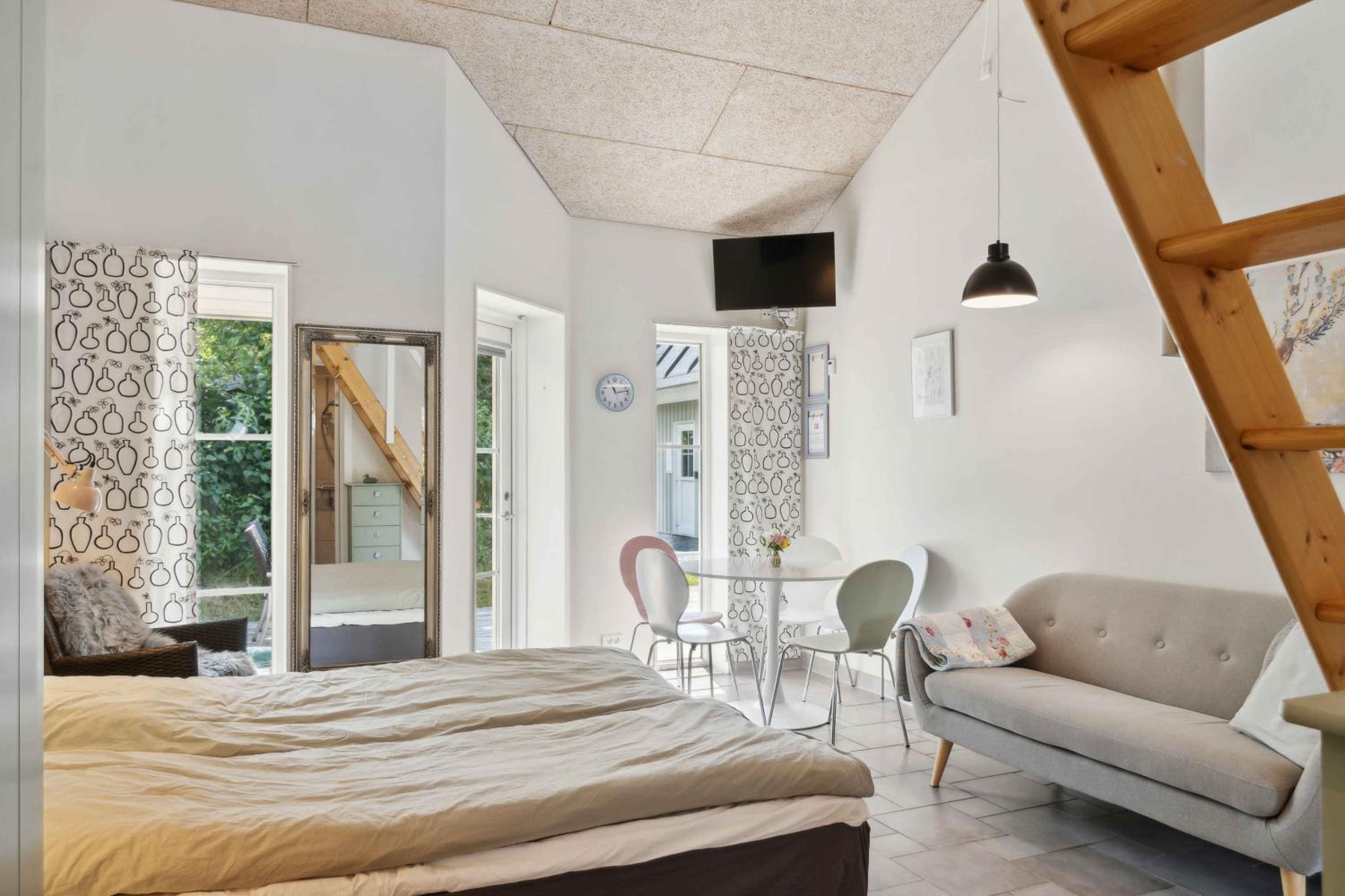 Lovely Apartment Right In The Center Of Marielyst