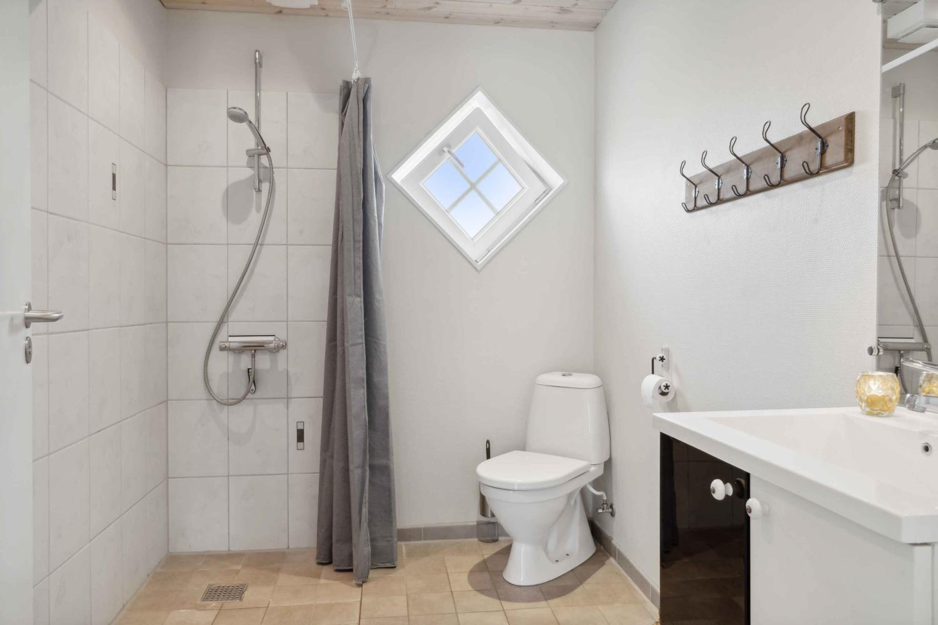 Lovely Apartment Right In The Center Of Marielyst