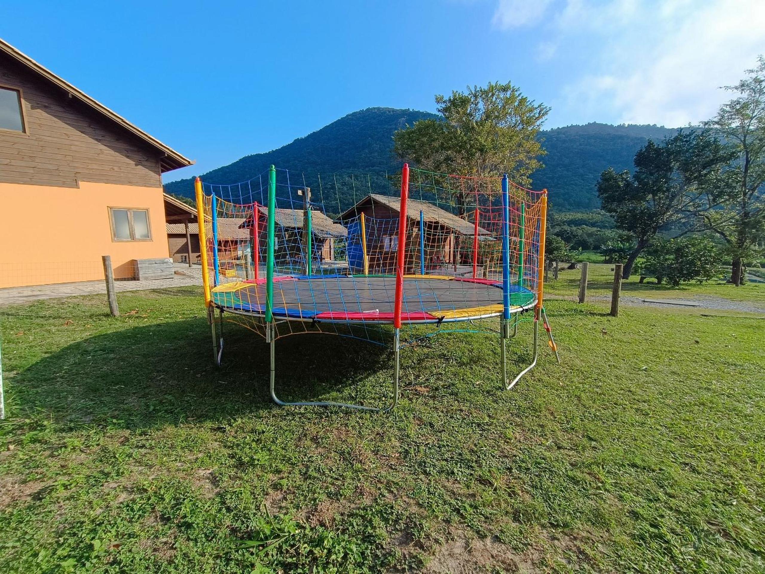 Cabanas aconchegantes. Desfrute da natureza e praia