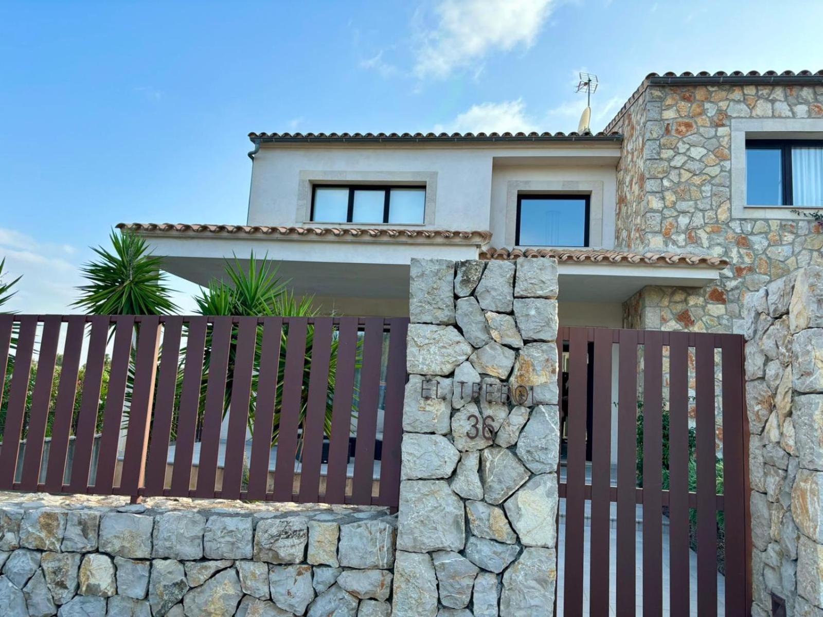 Villa Can Trebol