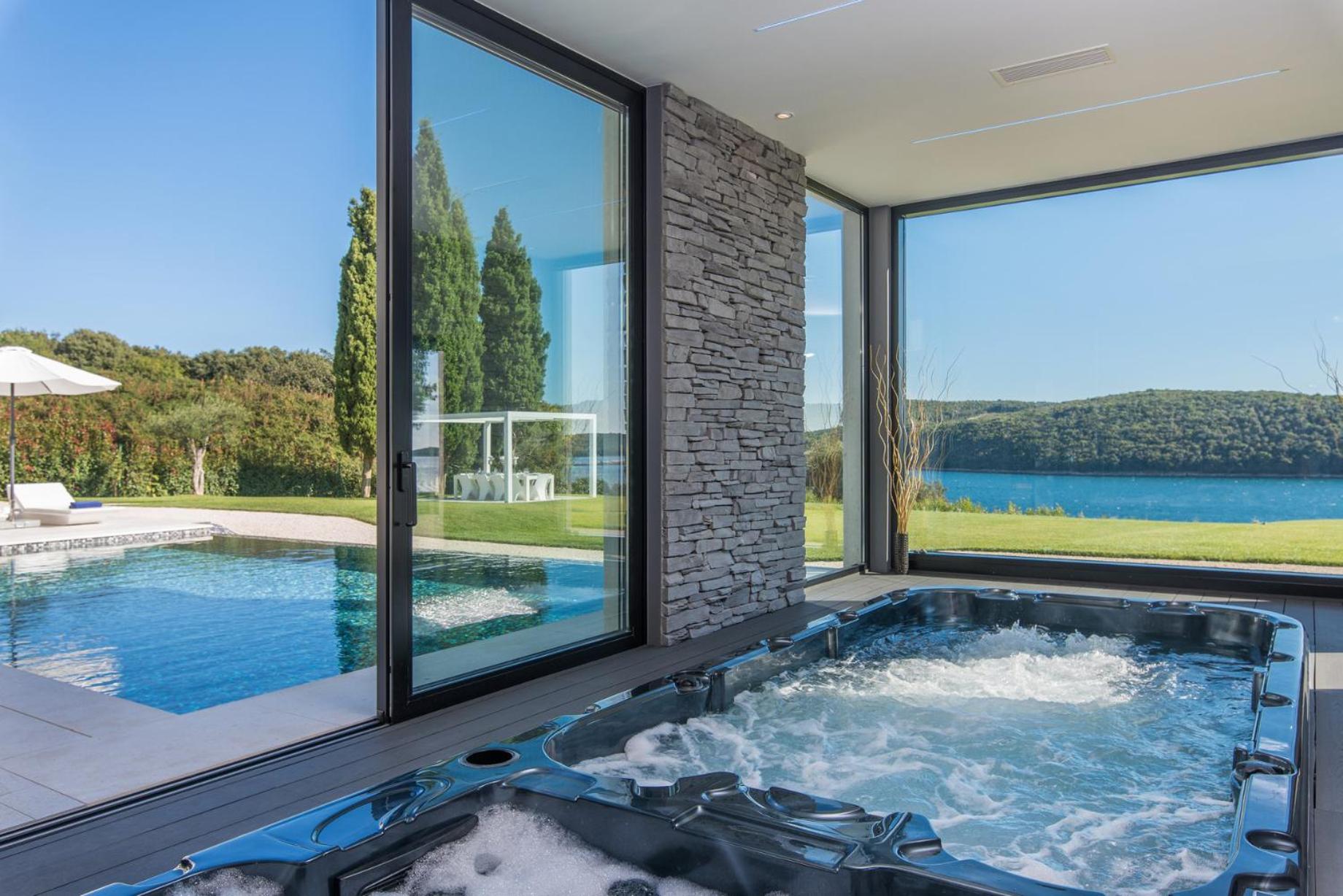 Villa La Reina for 10 people only 20 meters from the sea with sauna & heated pool near Poreč - Daily Housekeeping & Breakfast Service view 3