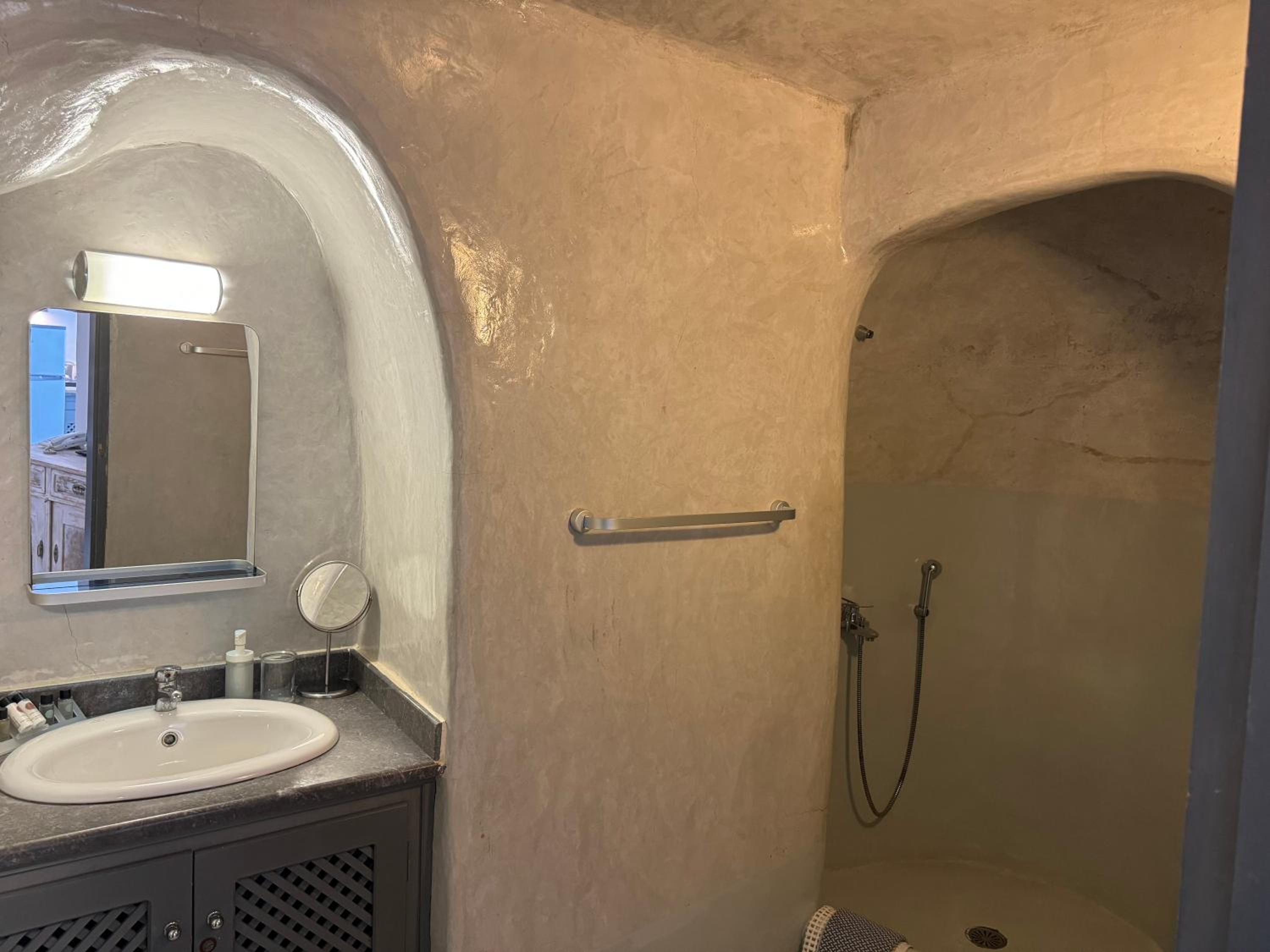 Oia Vacations - Theodora Suites - Property Image 115