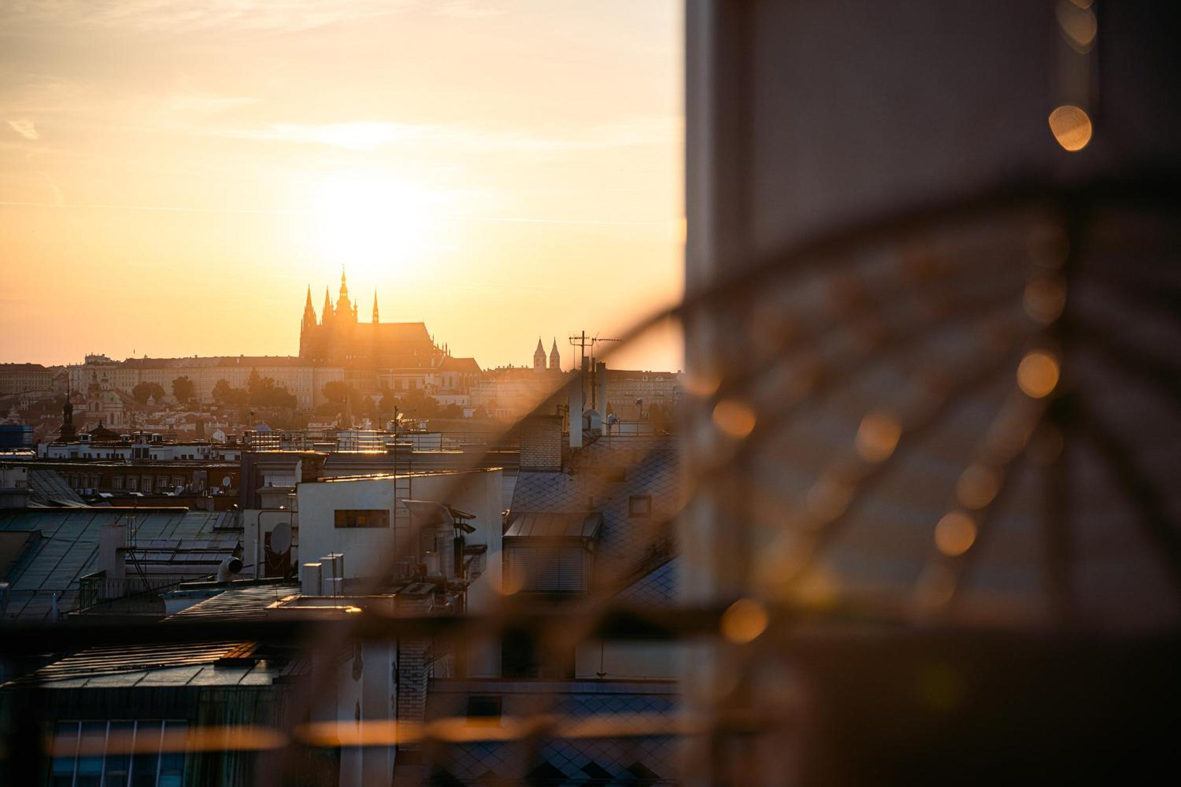A/C LUX Rooftop APT 6BR+3.5Bath Wenceslas square