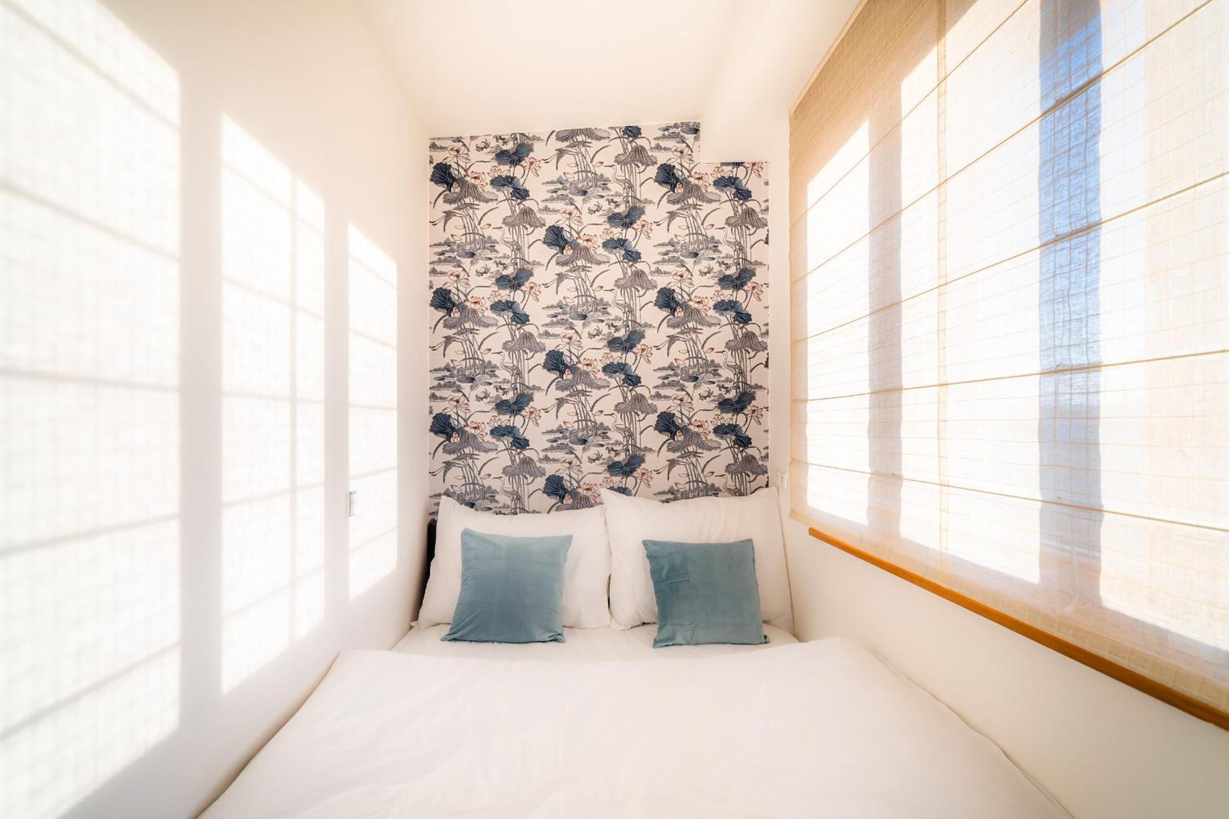 A/C LUX Rooftop APT 6BR+3.5Bath Wenceslas square