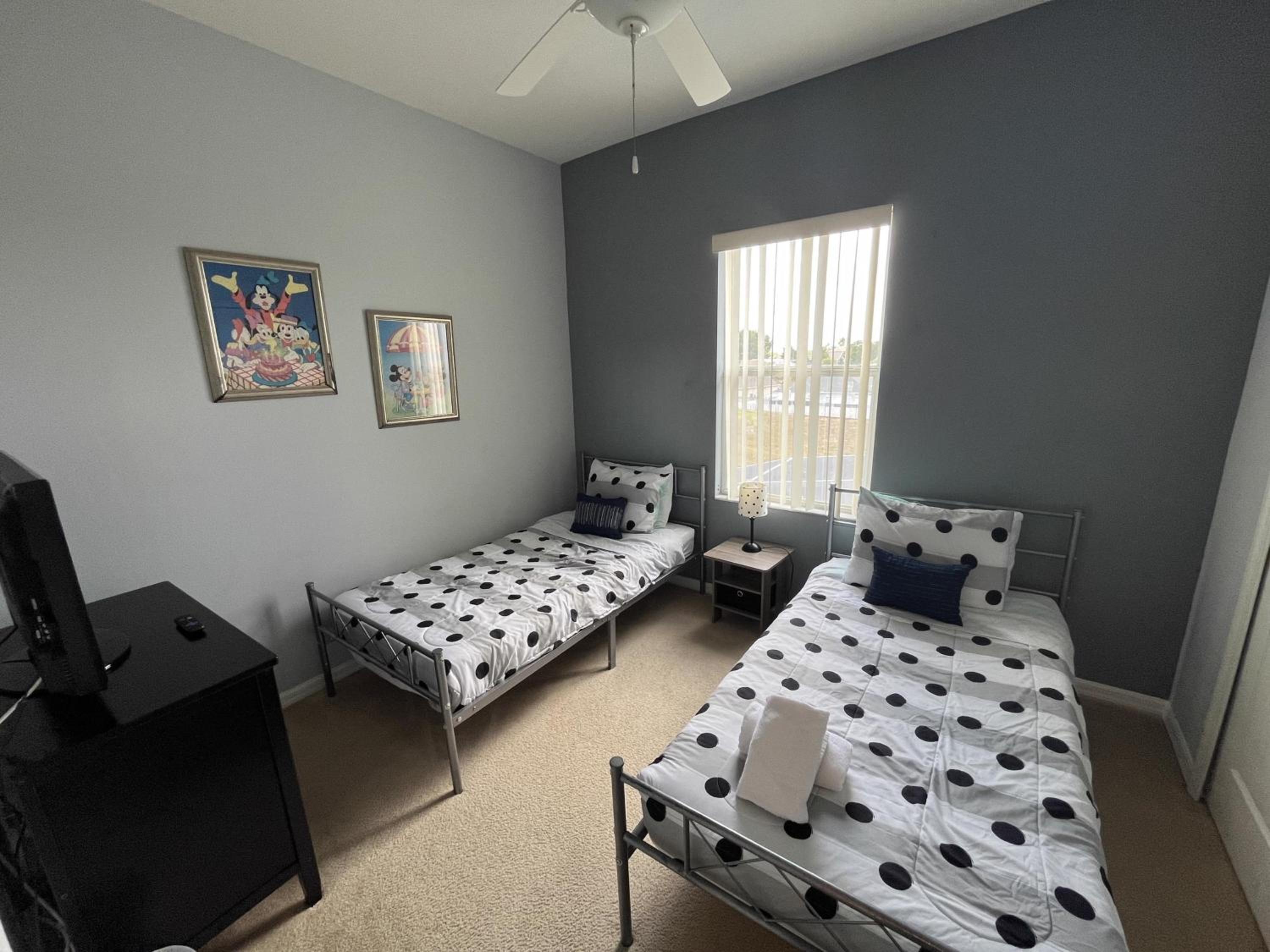 Newly Renovated Courtyard Villa