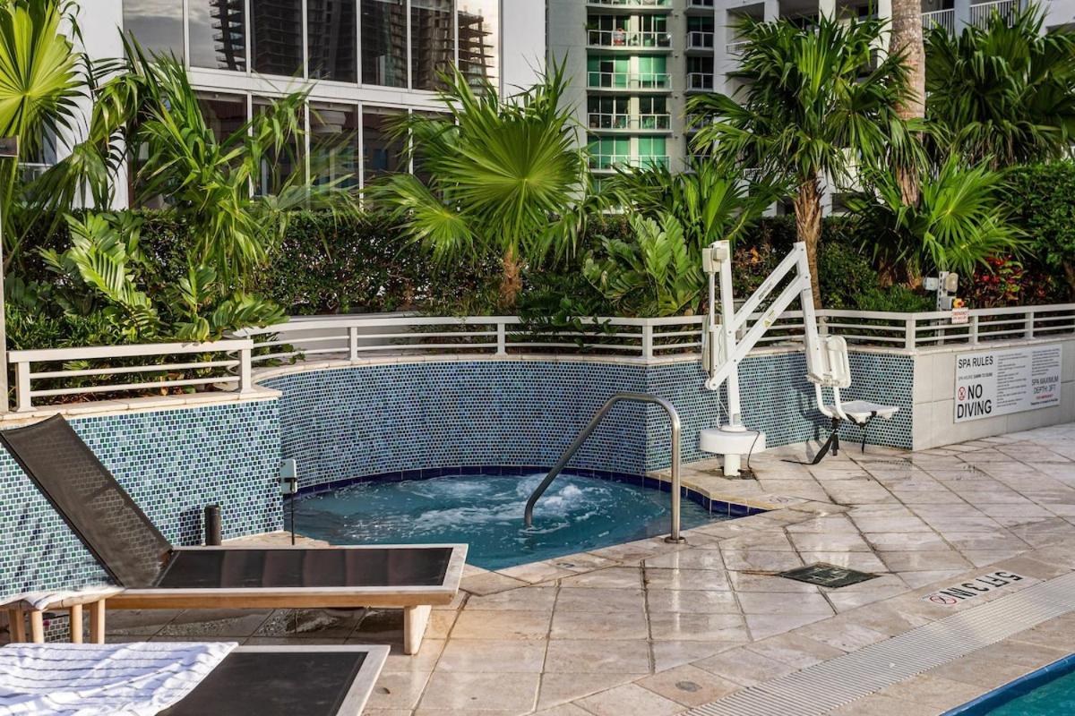 Lux Aka Brickell Condo