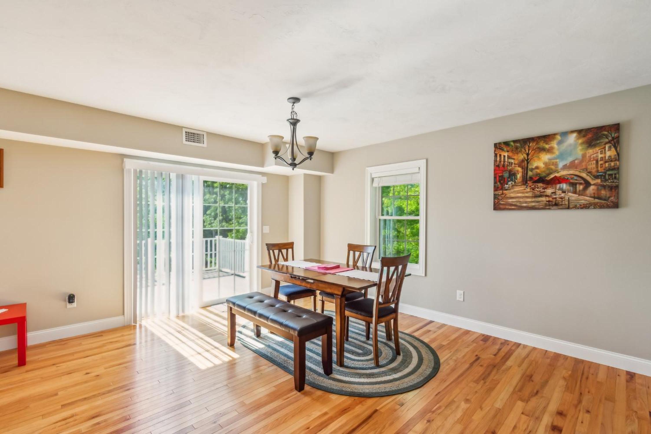 Elegant 3BR Home Near Downtown Worcester view 4