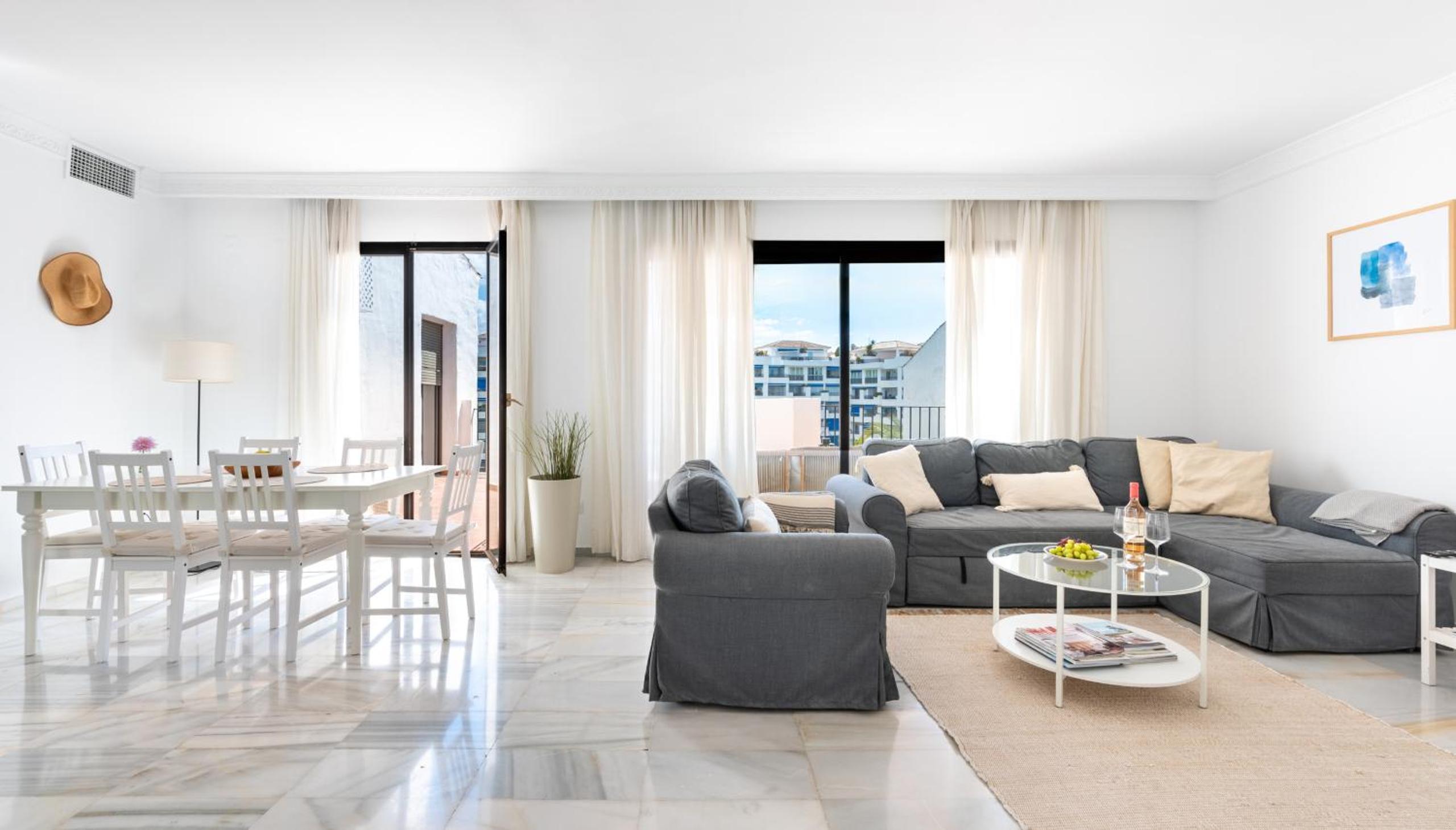 Jardines Puerto Banús - Elegance and Comfort in Marbellas Heart view 5