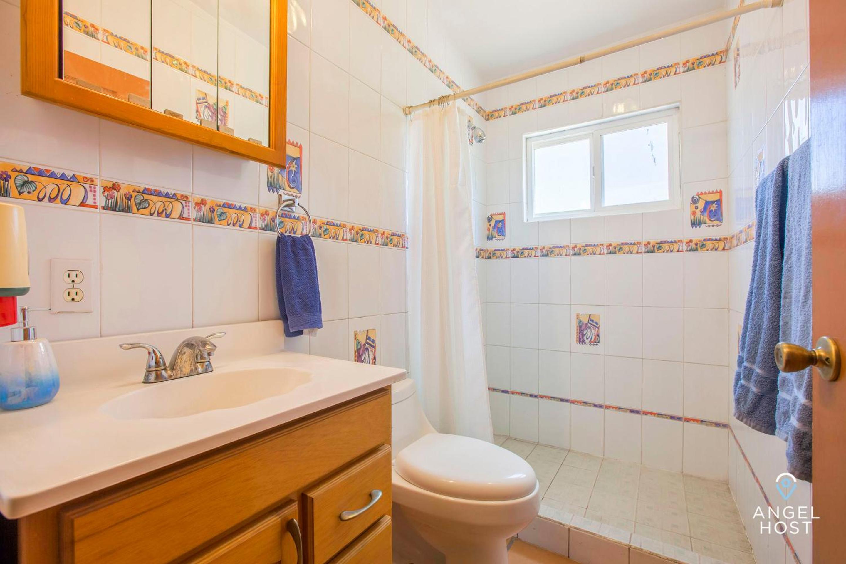 Cozy Stay 2 blocks from the beach and Malecón!