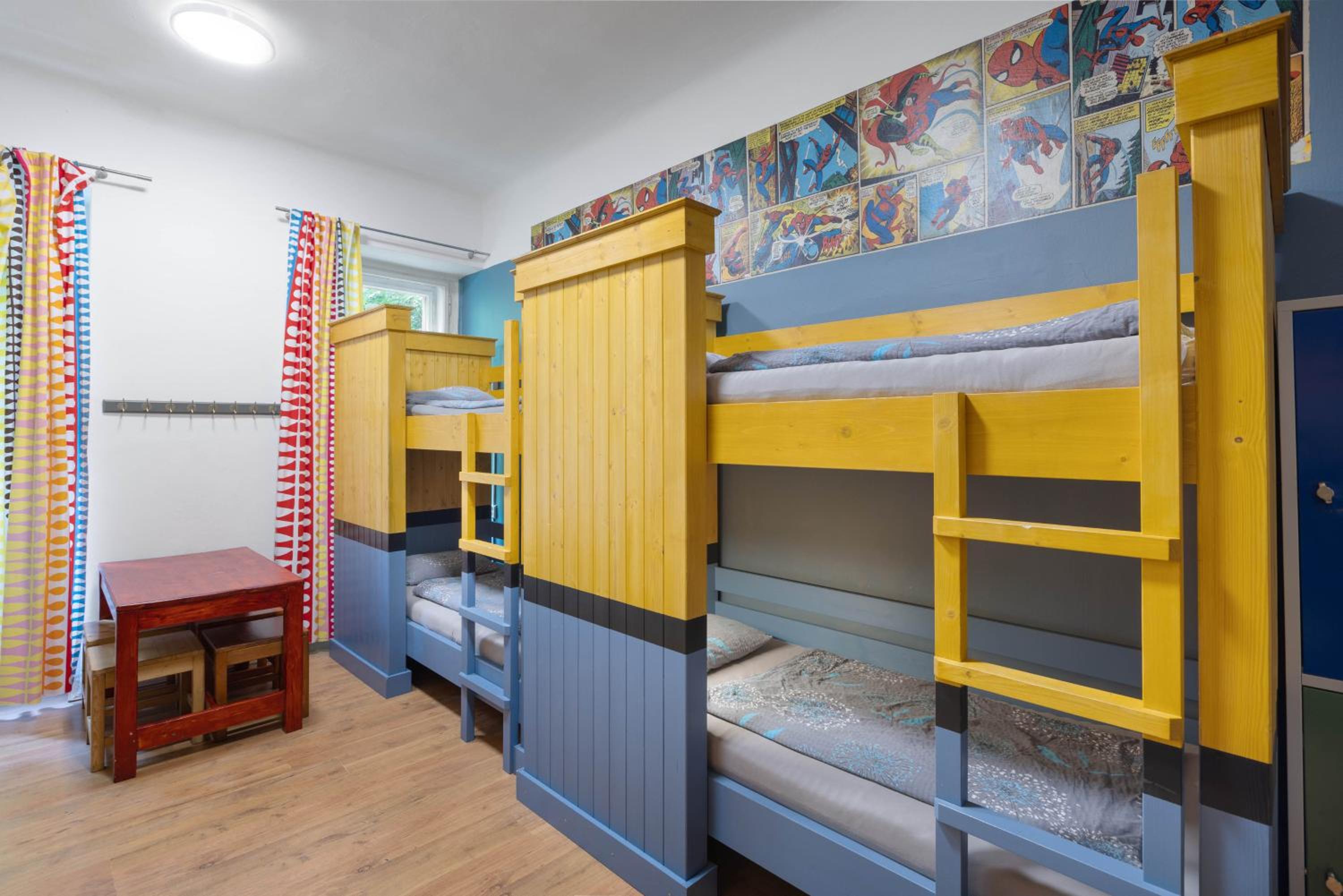 Hostel Elf