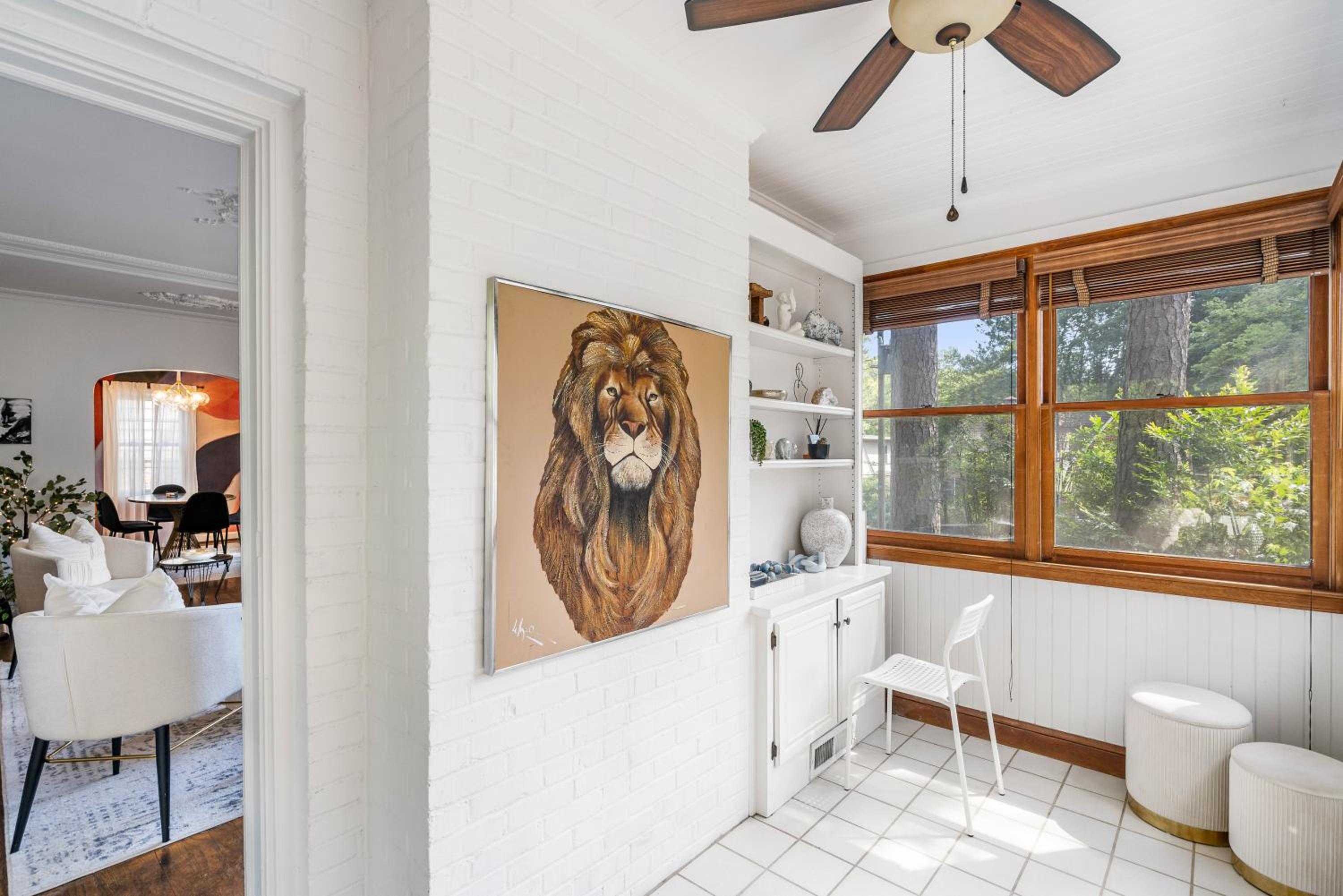 Charming Cottage in Walkable Downtown Decatur view 5