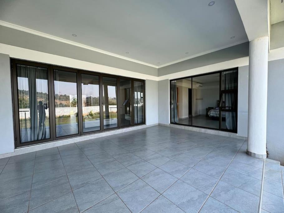 Aaru house