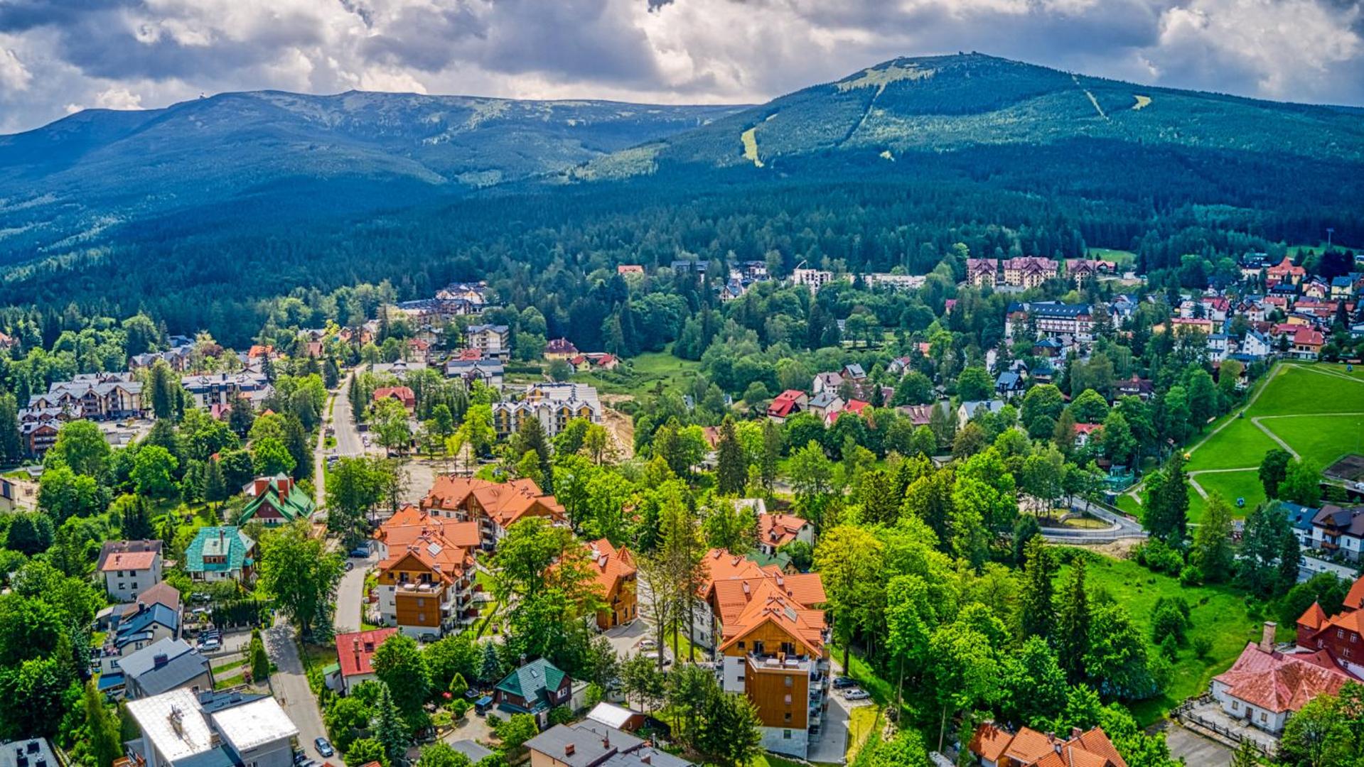 Apartamenty z basenem i saunami STONE HILL RESORT II VIP Centrum by Royal Aparts