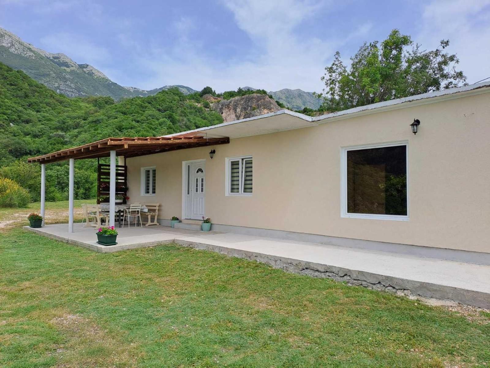 Village House DIMS