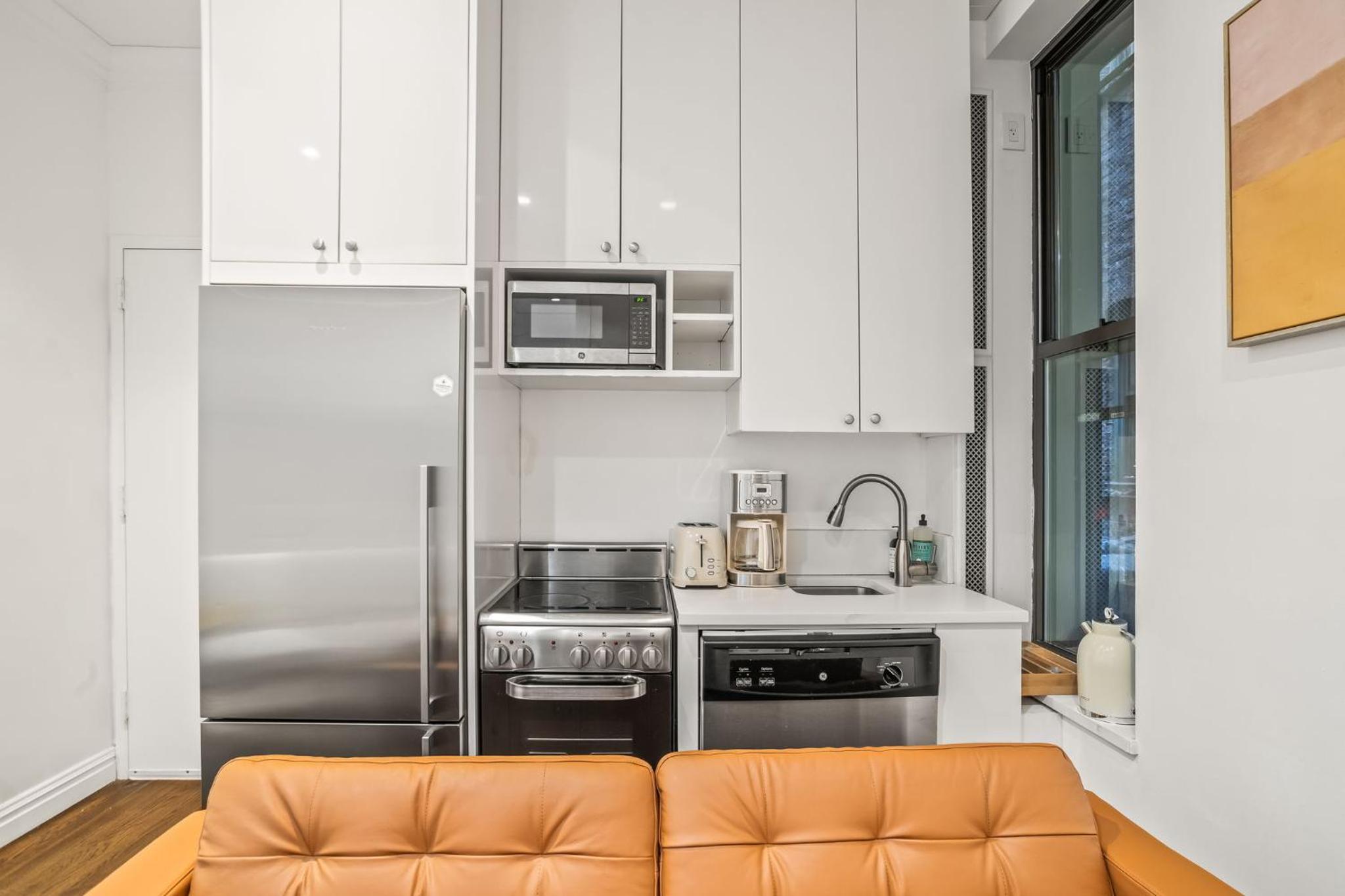 Modern 3bd 1 Bath City Escape