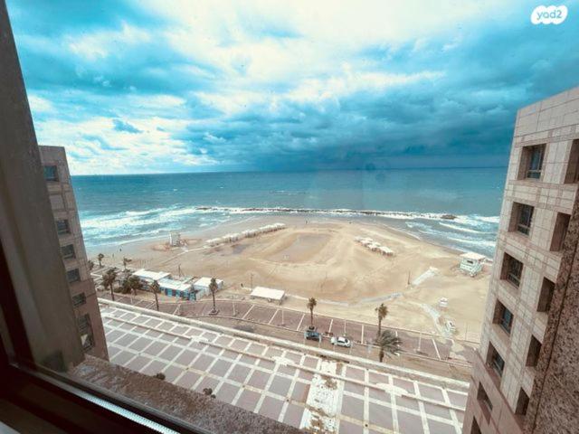Beautiful apartments by the sea view 5