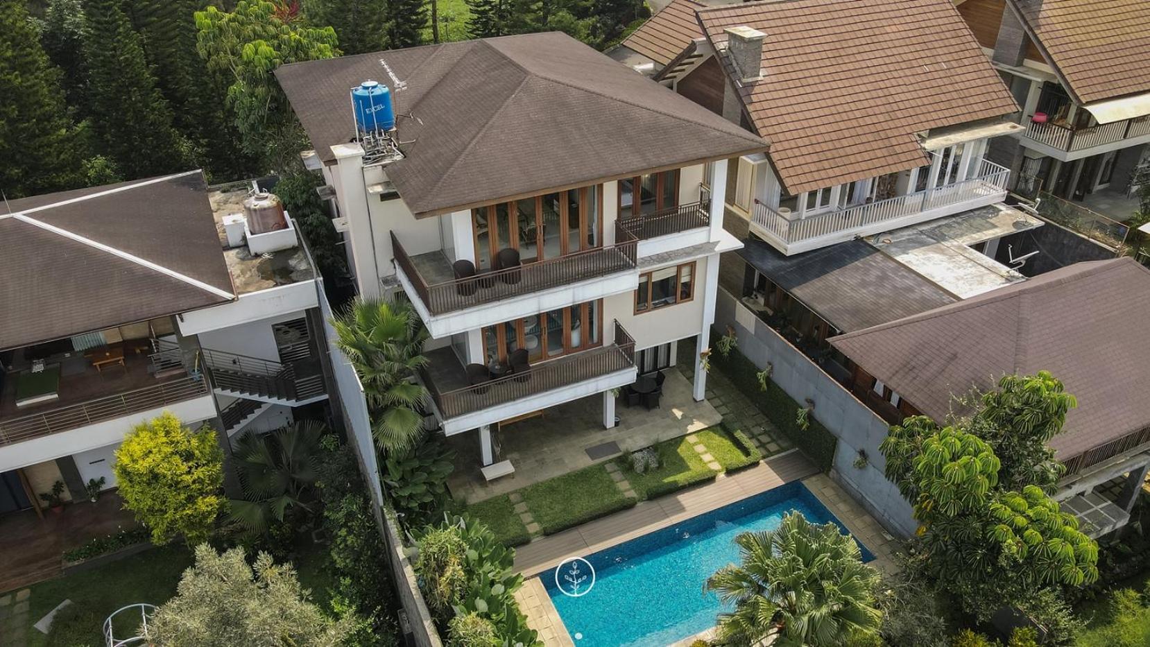Morning Glory Mountain View Villa 4 Bedrooms With a Private Heated Swimming Pool