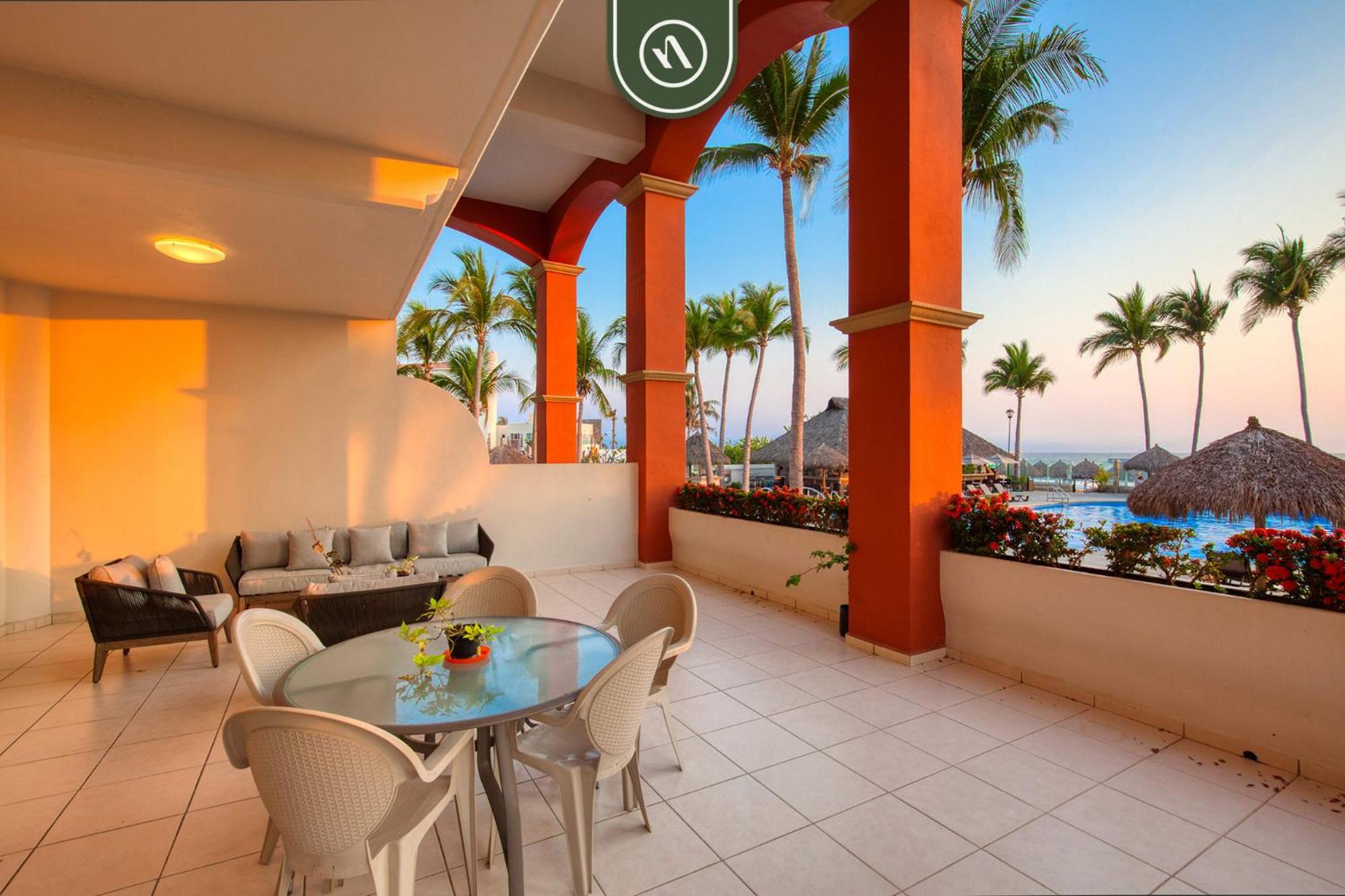 Hotel Mexican Styled 2 BR Condo - Beachfront - Pool - Image 1