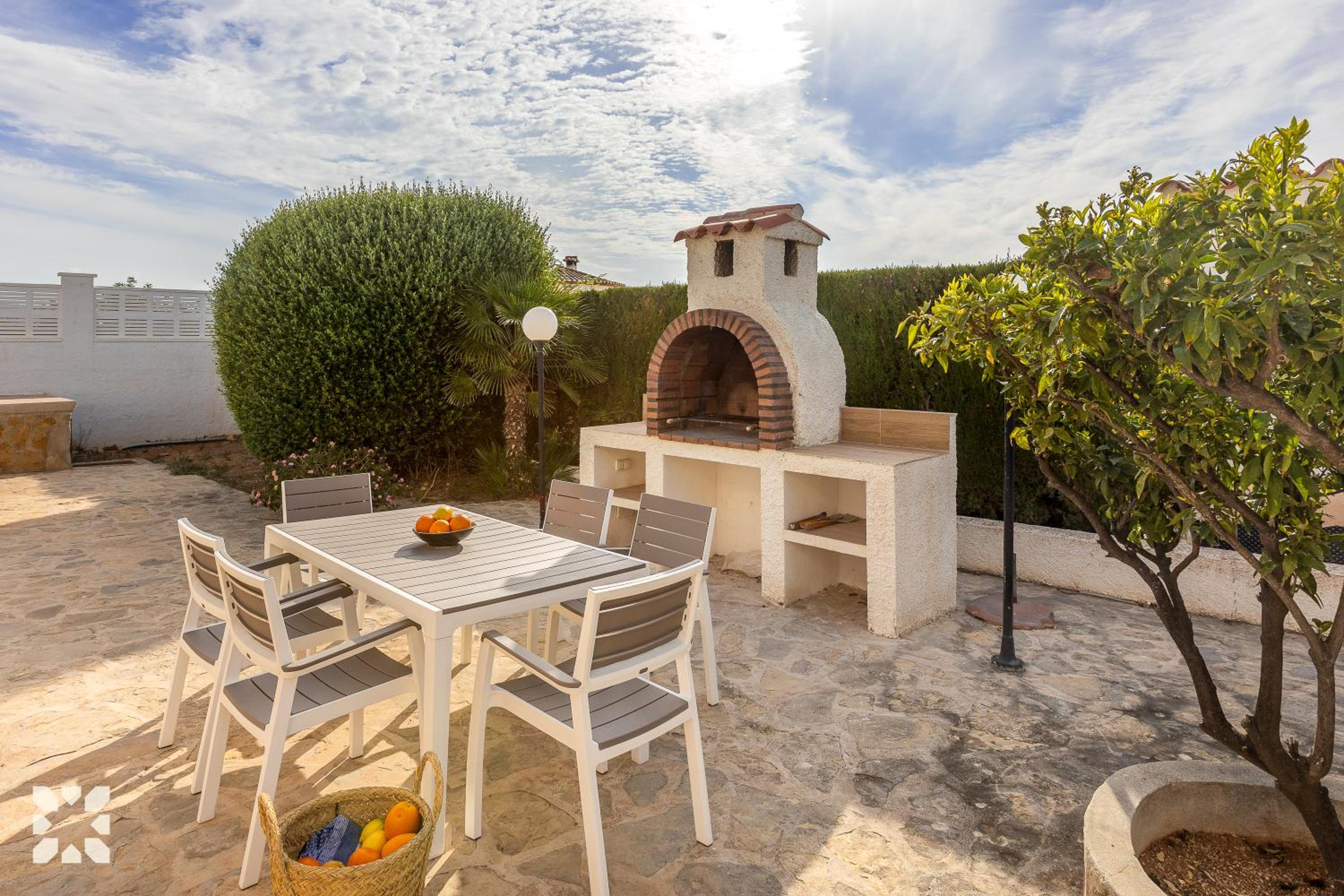 Villa Feliz Imelda by Abahana Villas