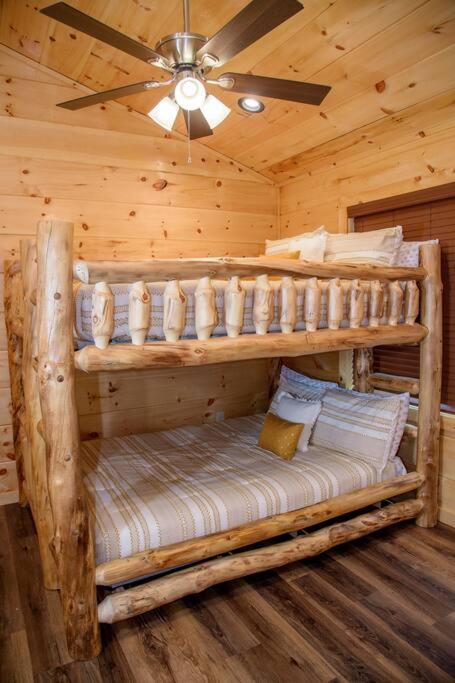 Spacious 2800 sq ft-Cozy Wood Cabin-NEW BUILD view 3